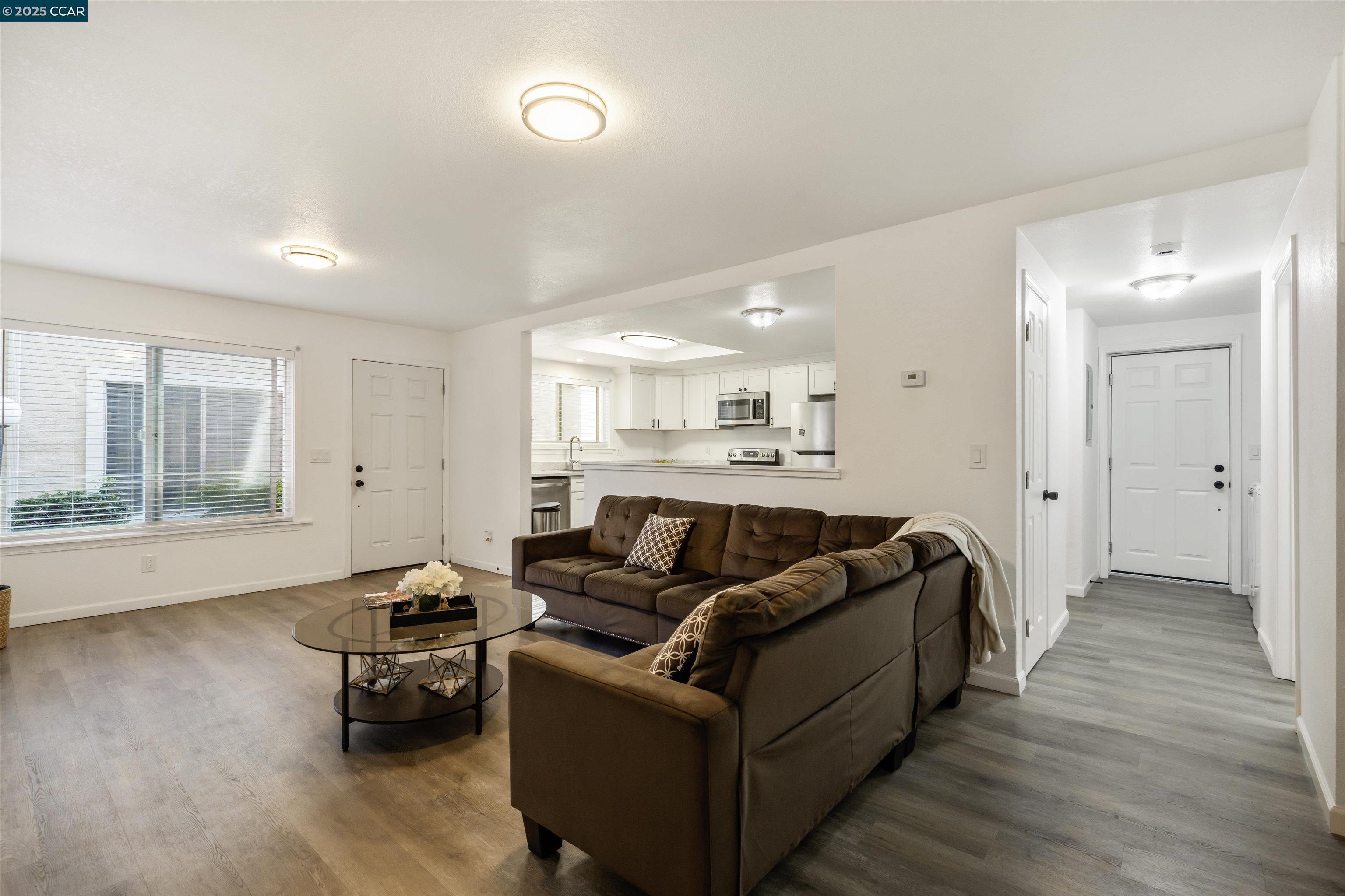 Photo #12: 41118260 Listing: Photo #12