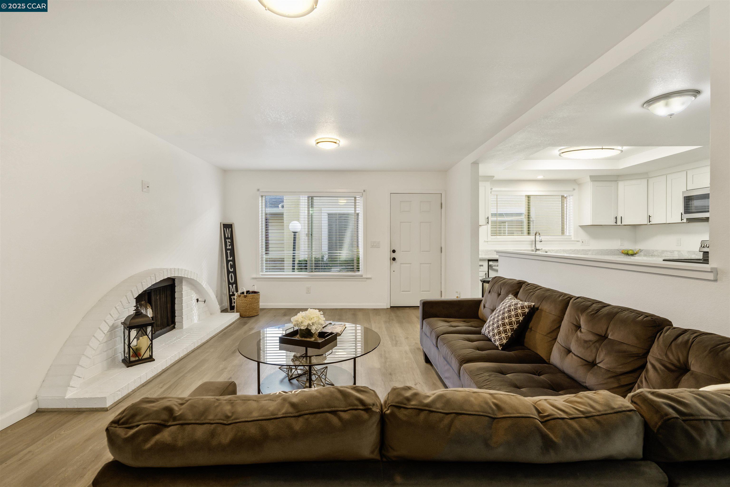 Detail Gallery Image 12 of 40 For 2593 El Portal Dr. #C,  San Pablo,  CA 94806 - 2 Beds | 2/1 Baths