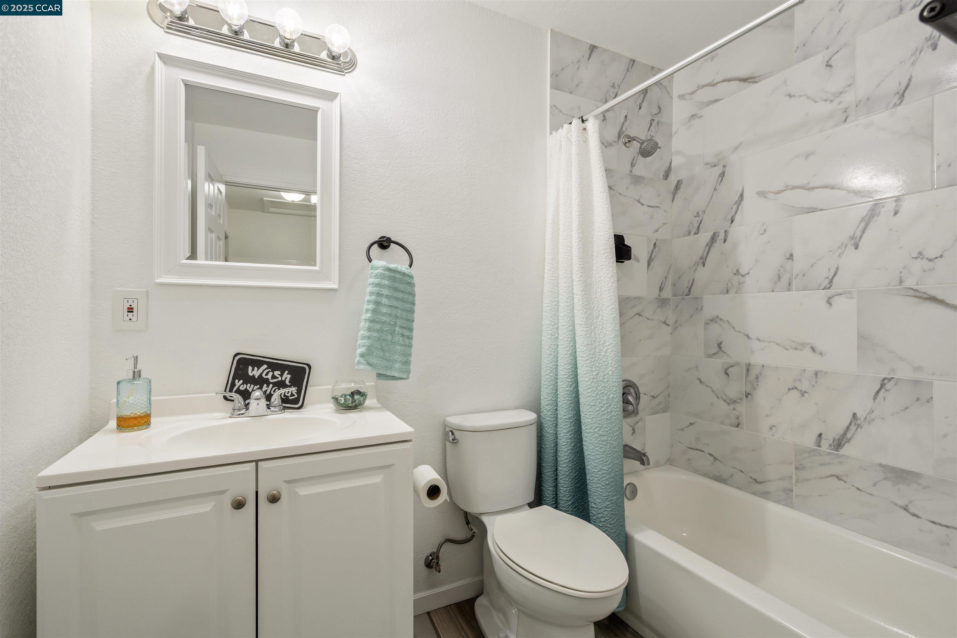 Detail Gallery Image 38 of 40 For 2593 El Portal Dr. #C,  San Pablo,  CA 94806 - 2 Beds | 2/1 Baths