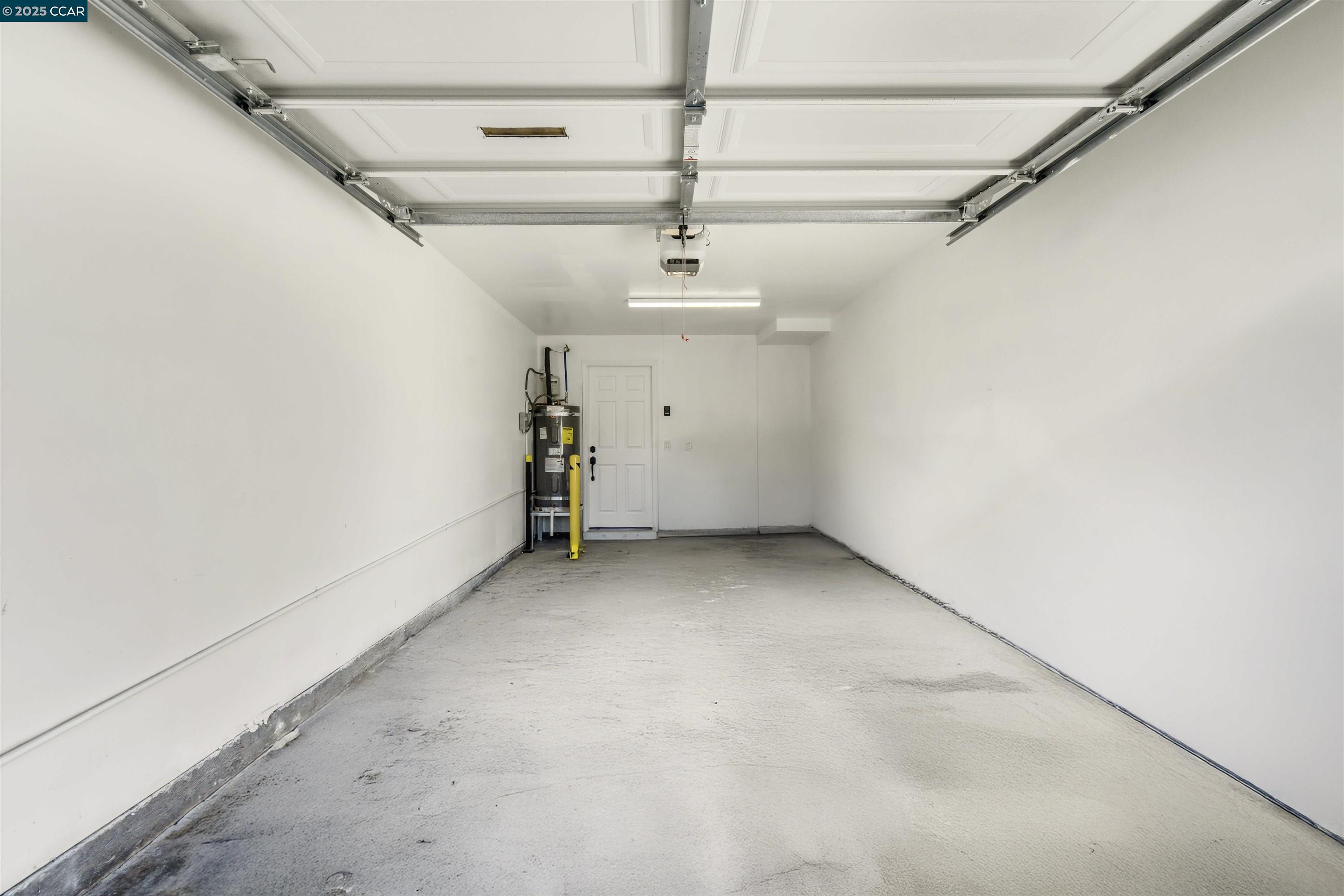 Photo #40: 41118260 Listing: Photo #40