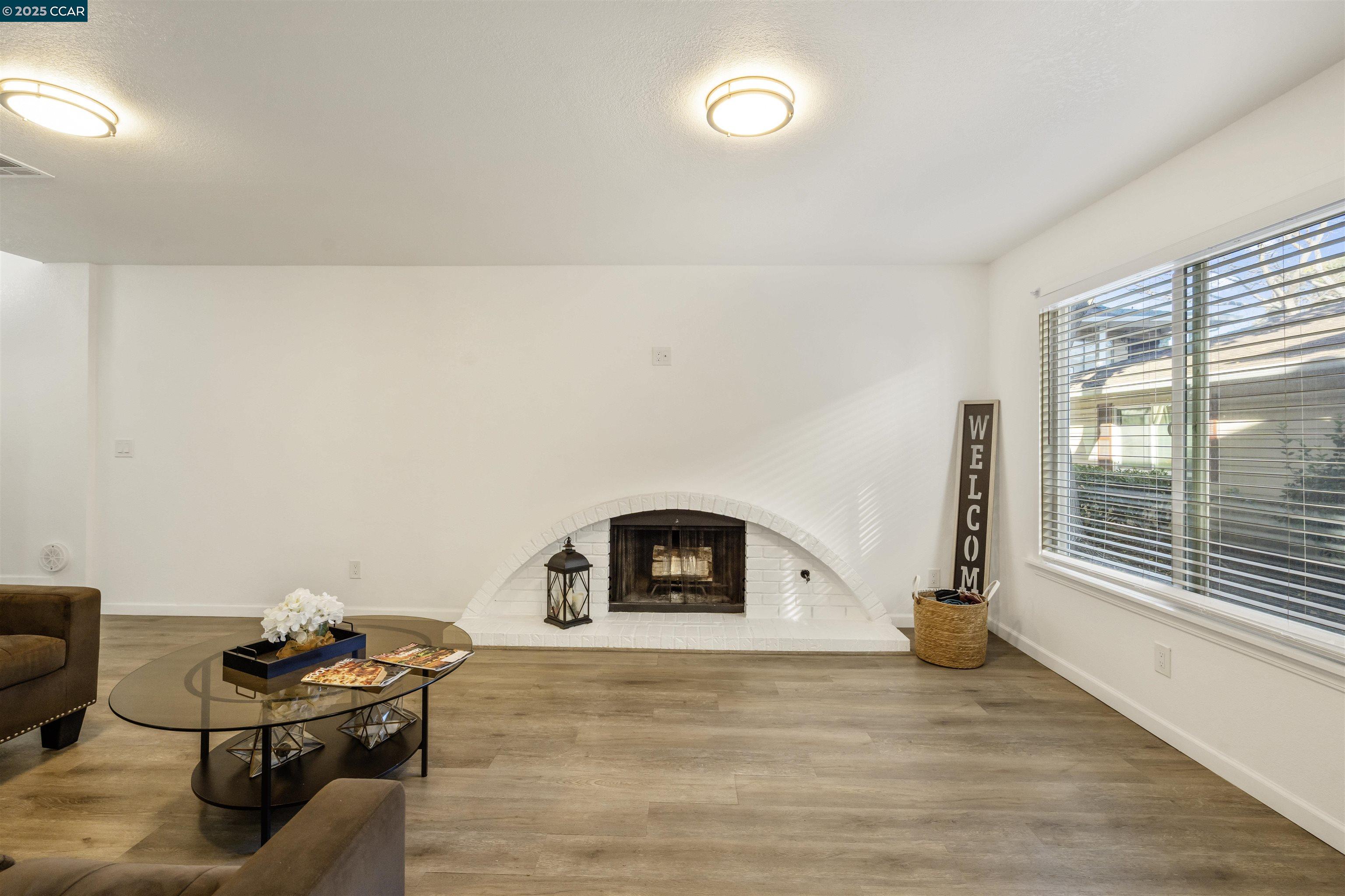 Detail Gallery Image 9 of 40 For 2593 El Portal Dr. #C,  San Pablo,  CA 94806 - 2 Beds | 2/1 Baths