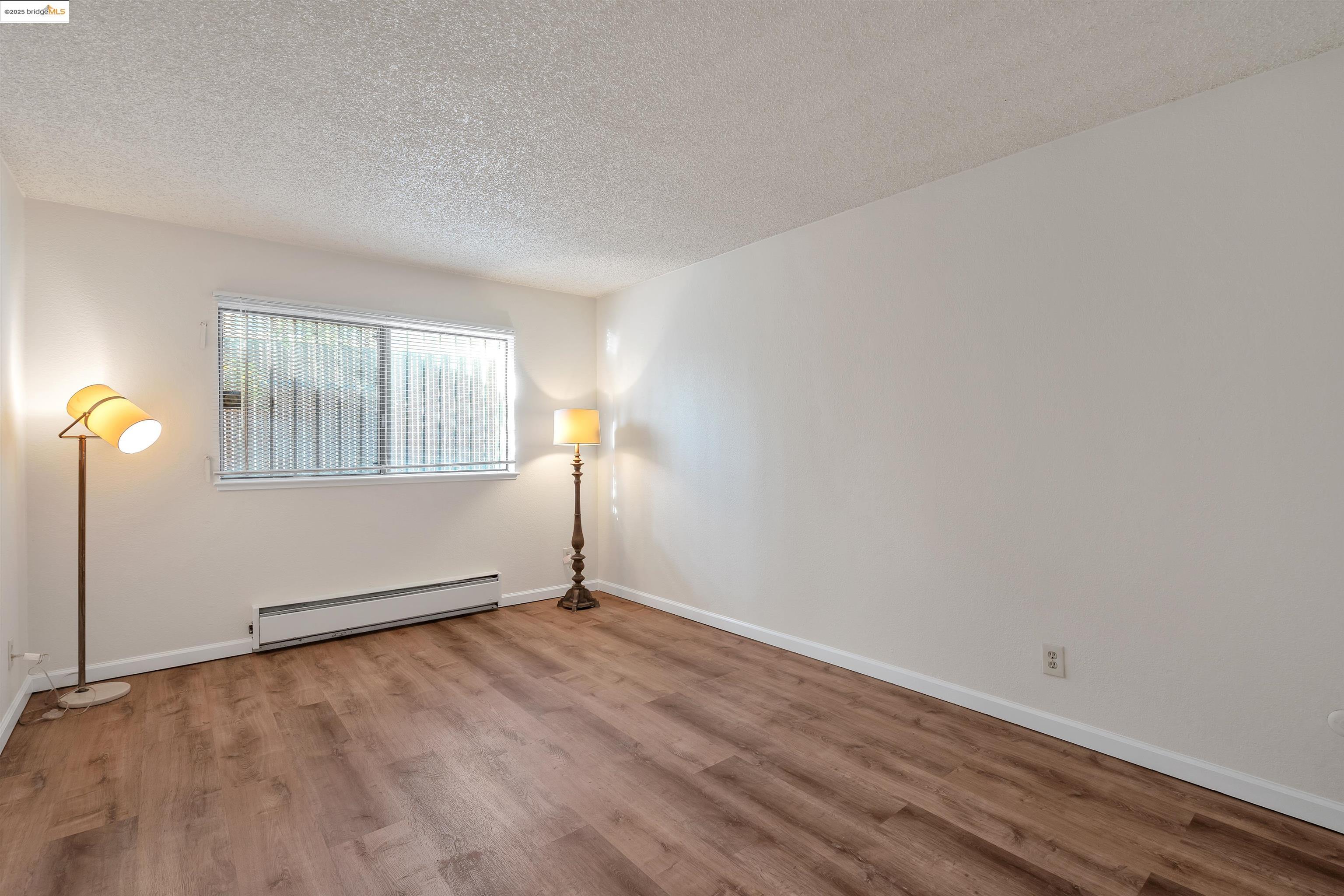 Photo #13: 41118262 Listing: Photo #13