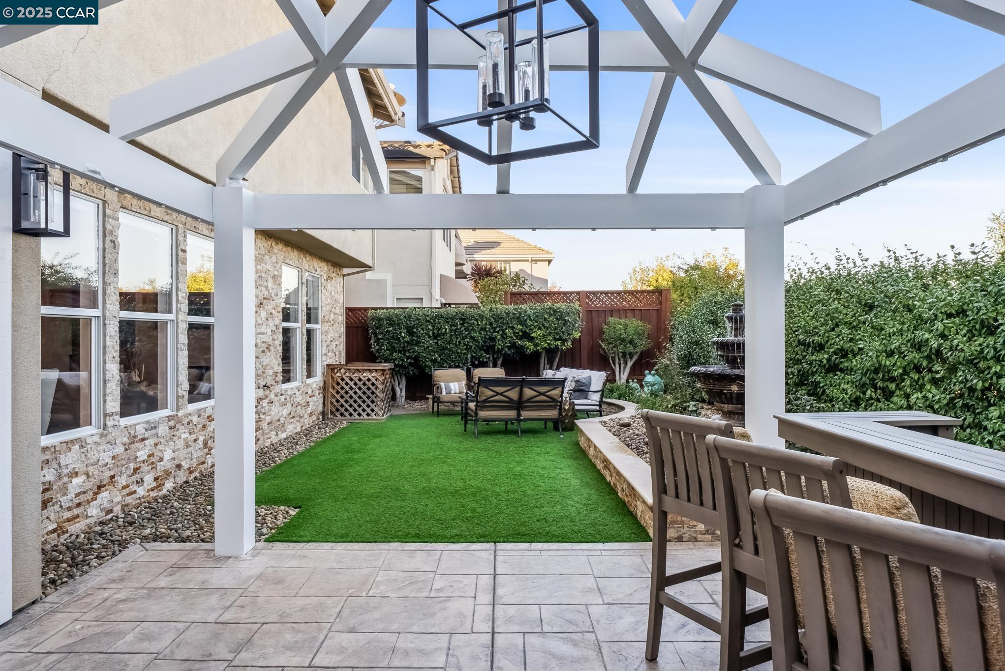 Detail Gallery Image 53 of 60 For 113 Bordeaux Ct, Martinez,  CA 94553 - 4 Beds | 2/1 Baths