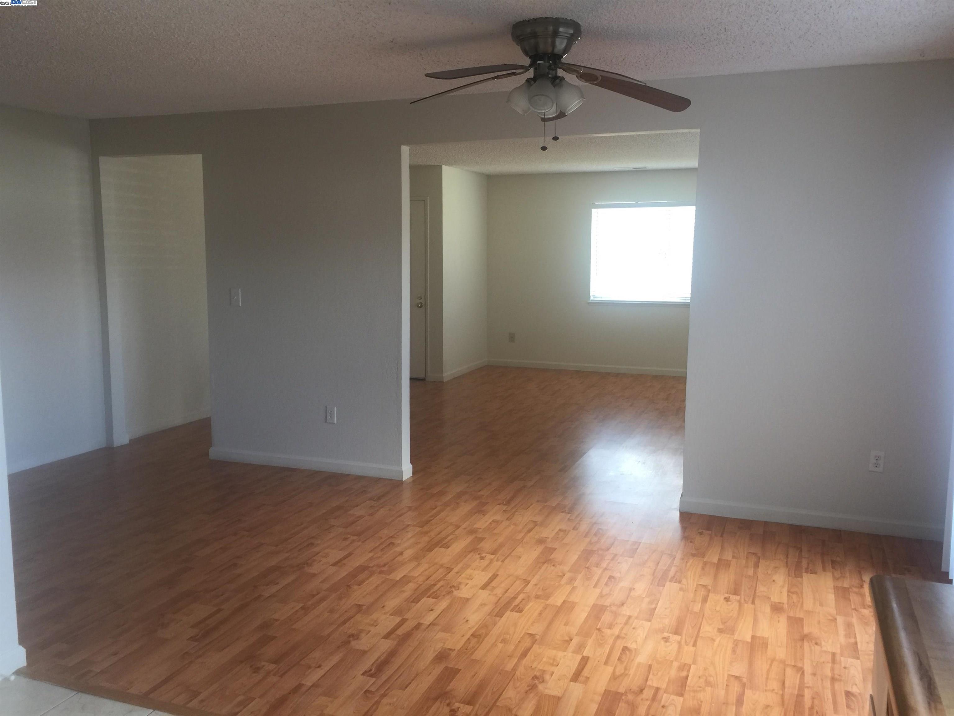 Detail Gallery Image 3 of 10 For 2389 3rd. Street, Livermore,  CA 94550 - 2 Beds | 1 Baths