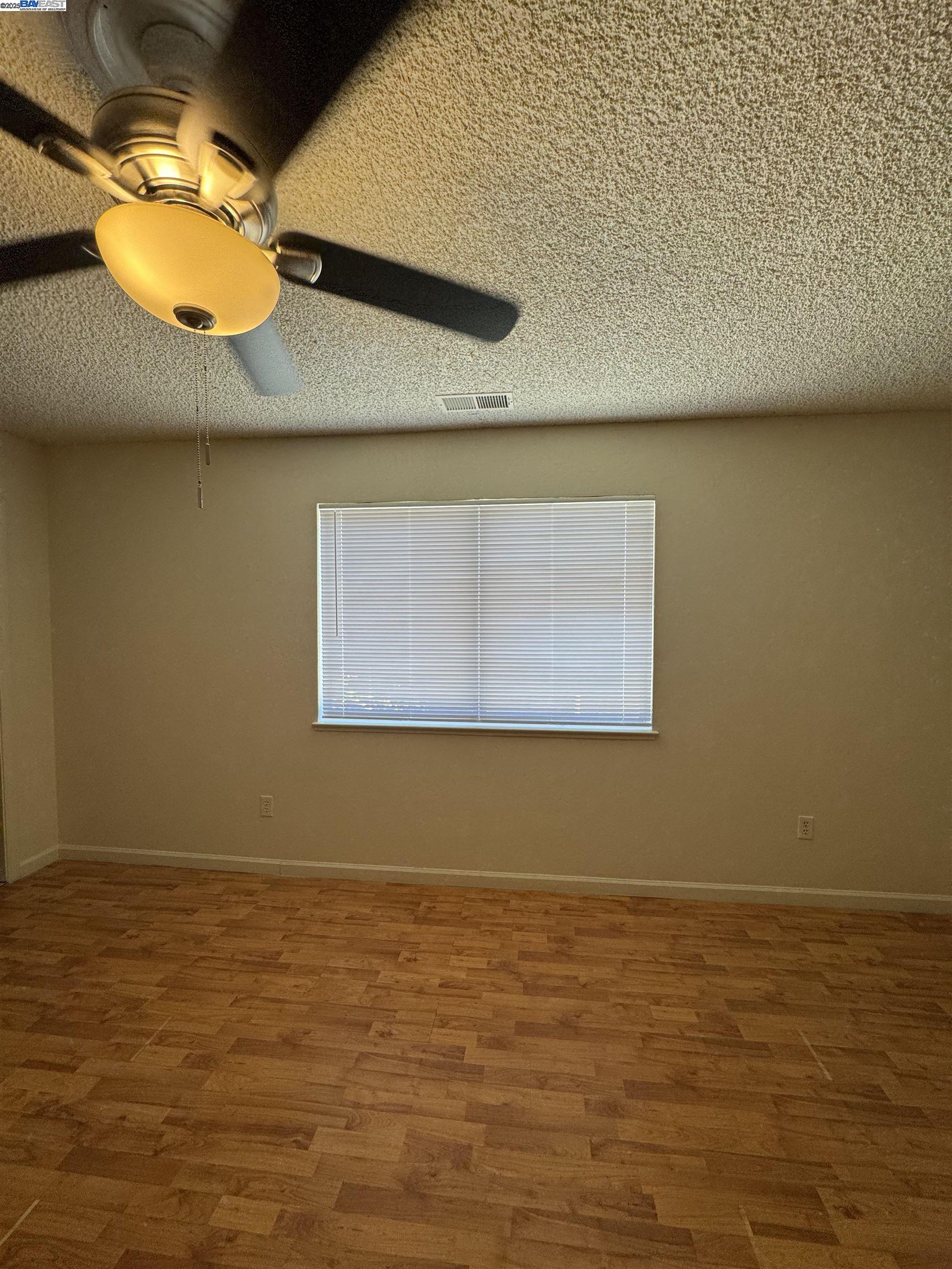 Detail Gallery Image 8 of 10 For 2389 3rd. Street, Livermore,  CA 94550 - 2 Beds | 1 Baths