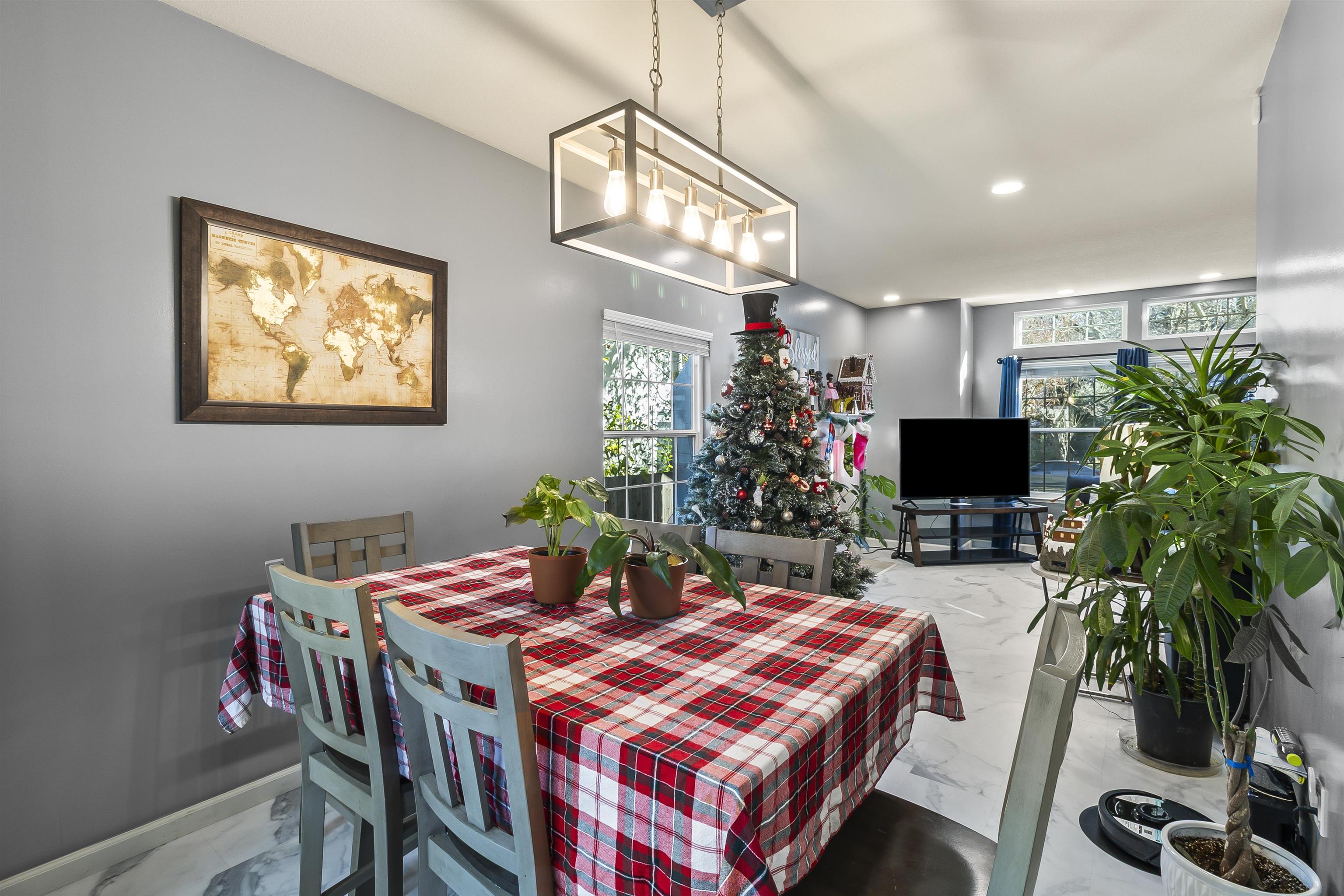 Detail Gallery Image 11 of 52 For 415 Oakwood Cir, Fairfield,  CA 94534 - 4 Beds | 2/1 Baths