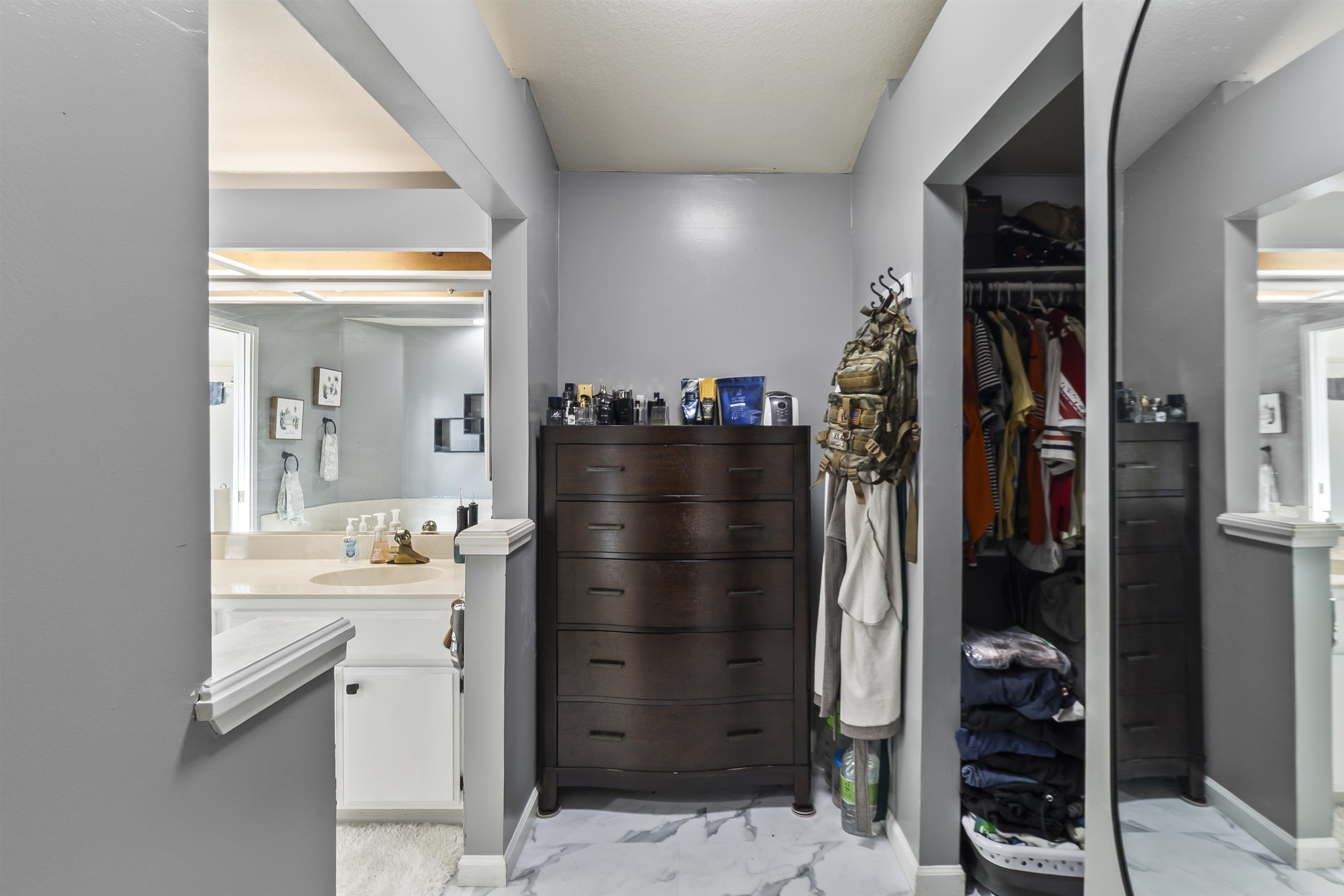 Detail Gallery Image 29 of 52 For 415 Oakwood Cir, Fairfield,  CA 94534 - 4 Beds | 2/1 Baths