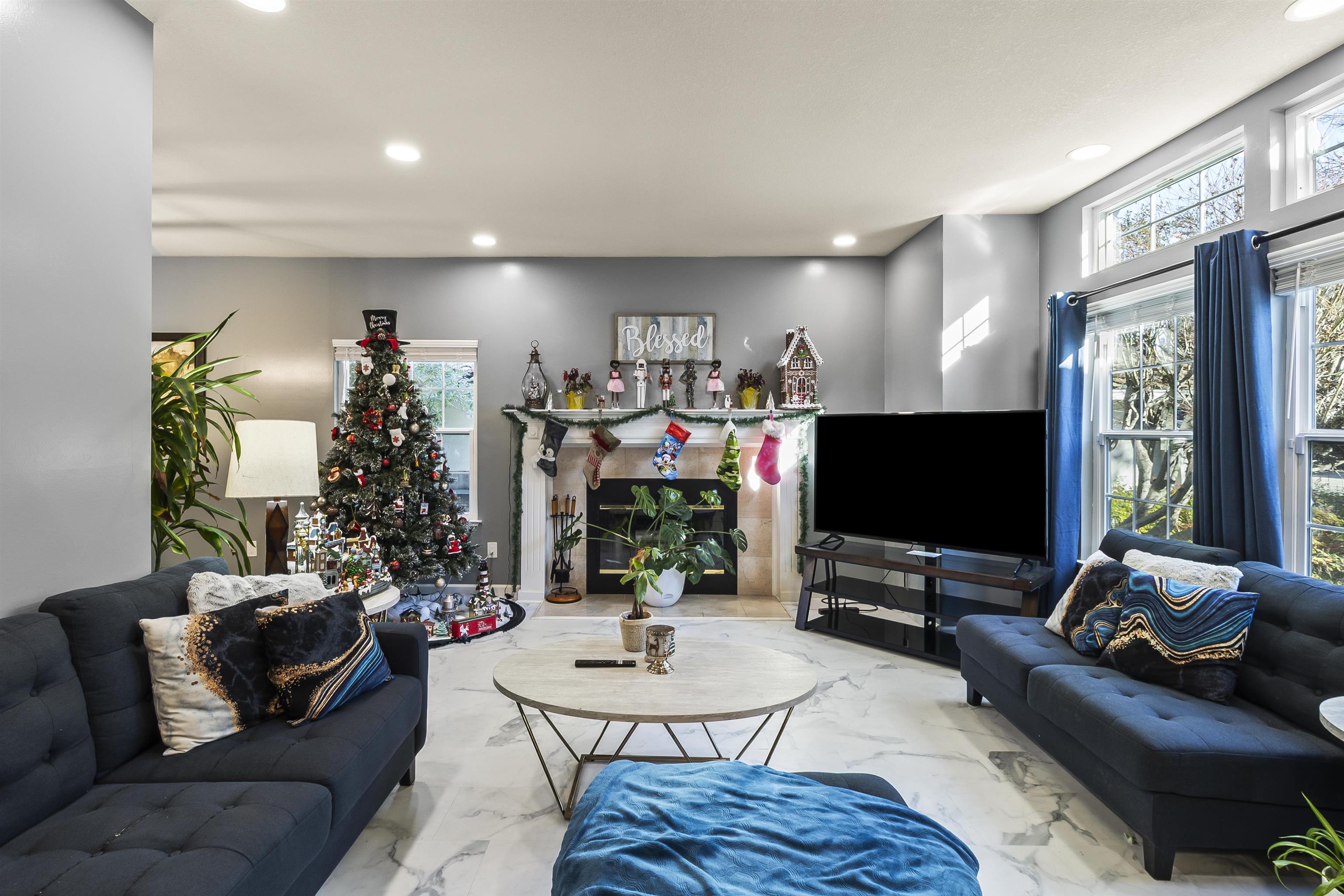 Detail Gallery Image 7 of 52 For 415 Oakwood Cir, Fairfield,  CA 94534 - 4 Beds | 2/1 Baths