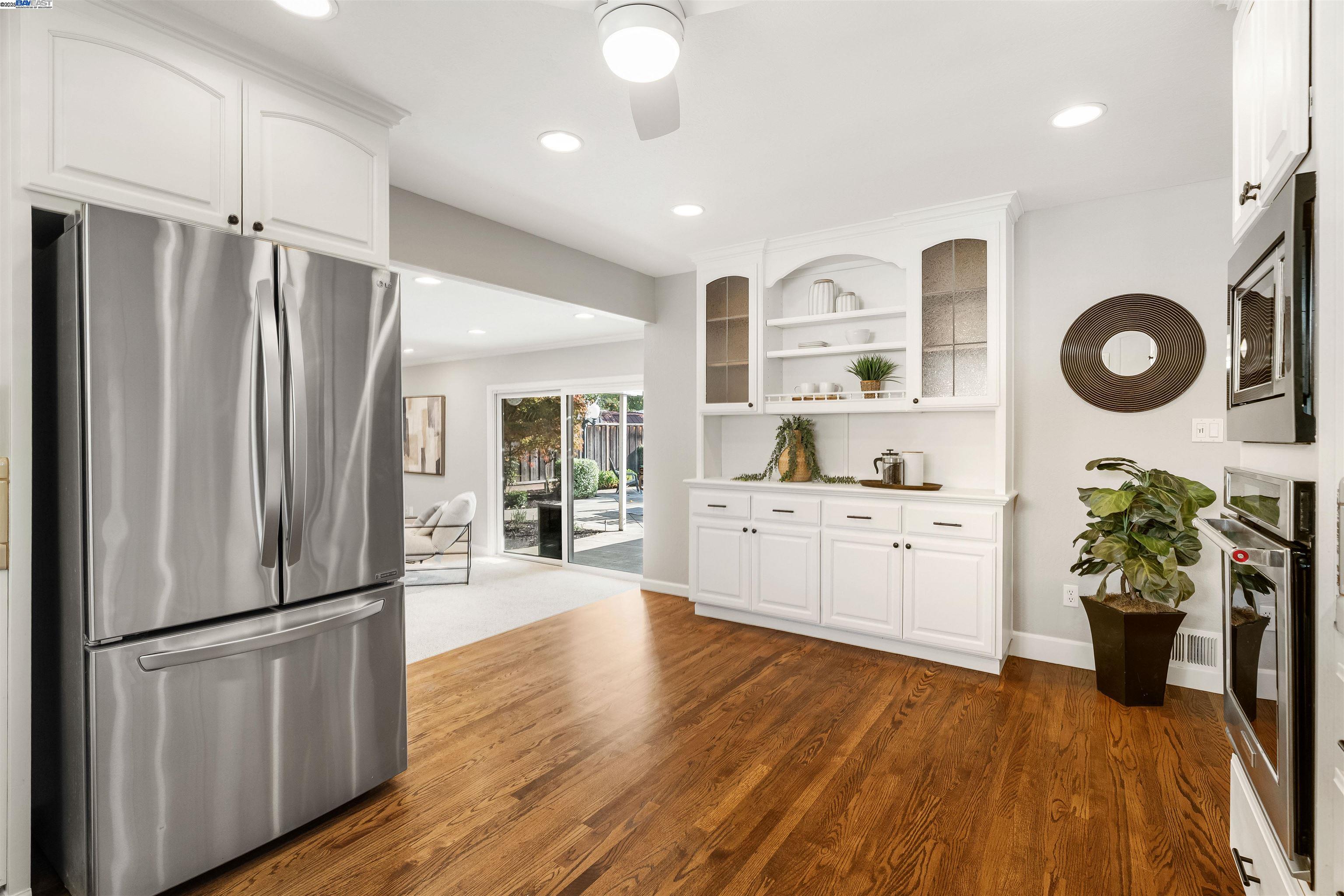 Detail Gallery Image 10 of 30 For 4050 Silver, Pleasanton,  CA 94566 - 3 Beds | 2 Baths