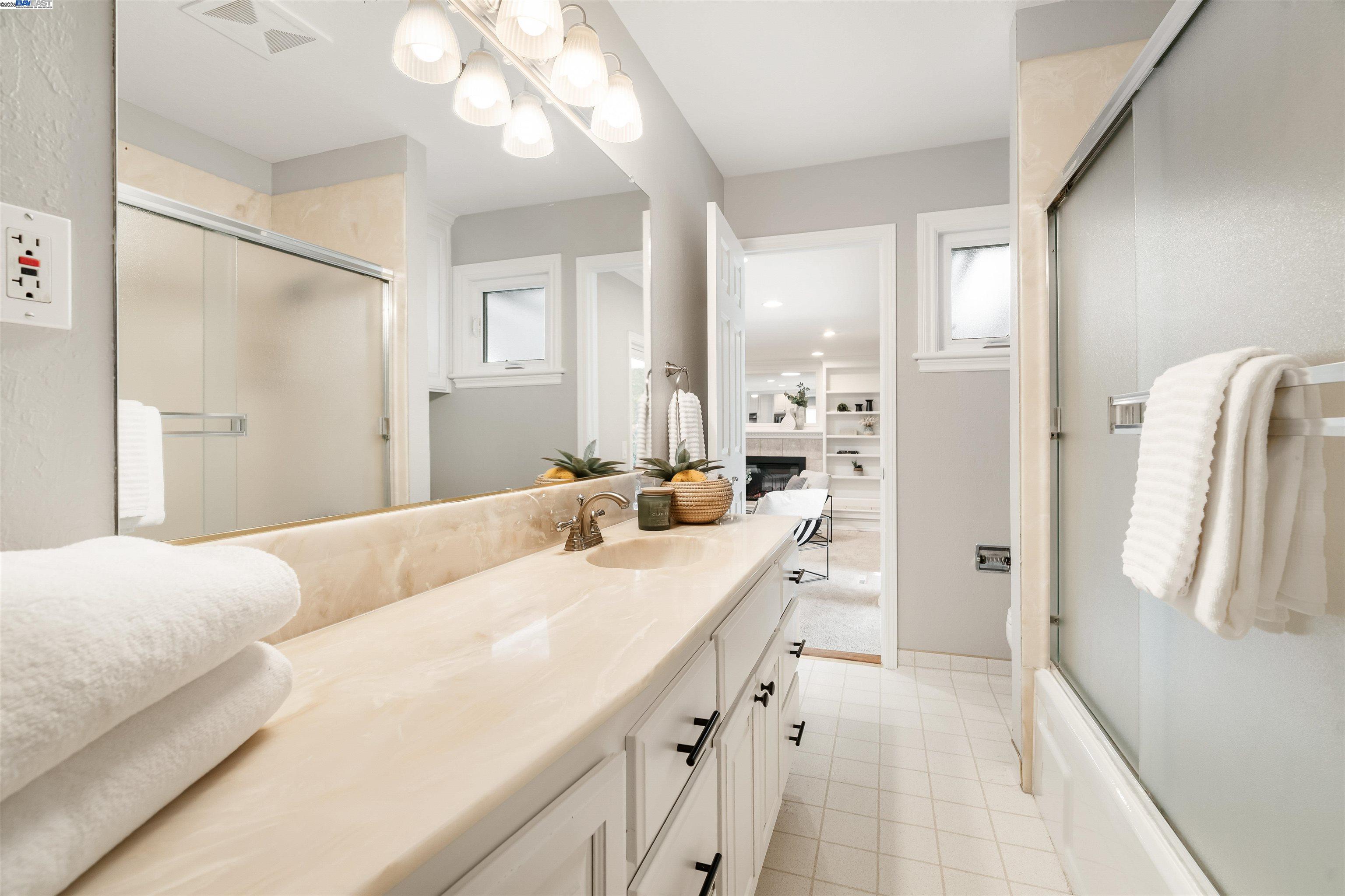 Detail Gallery Image 15 of 30 For 4050 Silver, Pleasanton,  CA 94566 - 3 Beds | 2 Baths