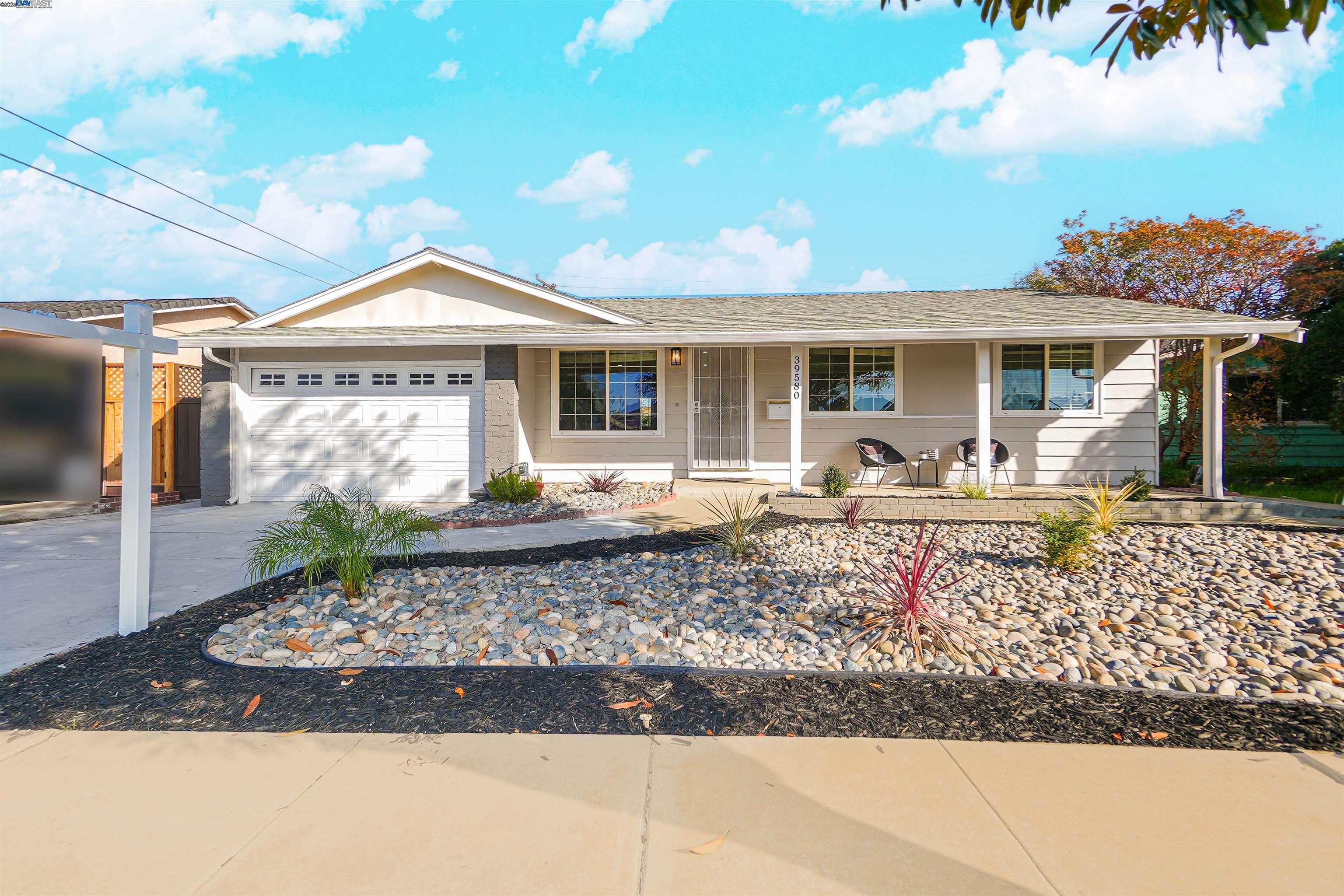 Detail Gallery Image 2 of 41 For 39580 Eric St, Fremont,  CA 94538 - 3 Beds | 2 Baths