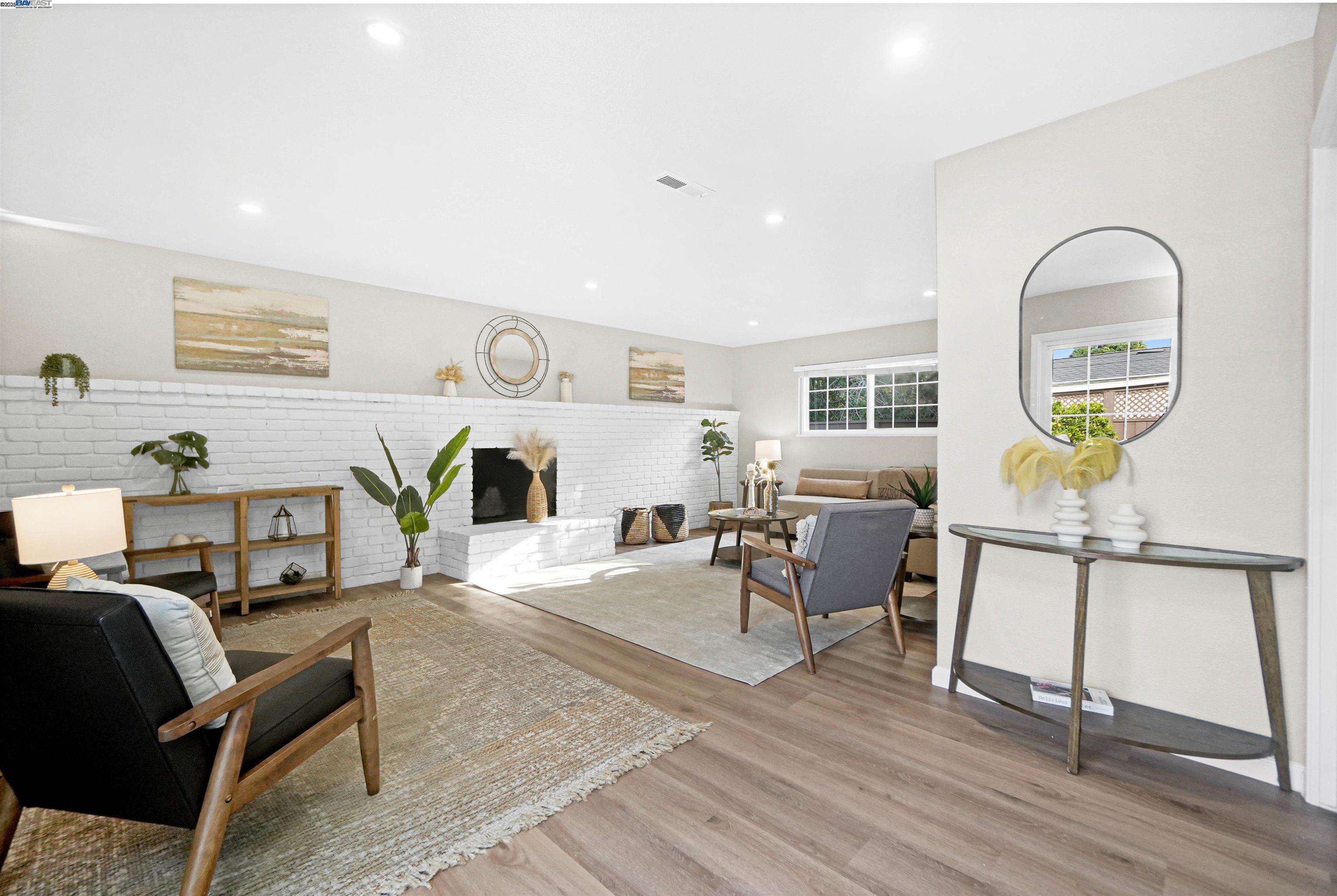 Detail Gallery Image 15 of 41 For 39580 Eric St, Fremont,  CA 94538 - 3 Beds | 2 Baths