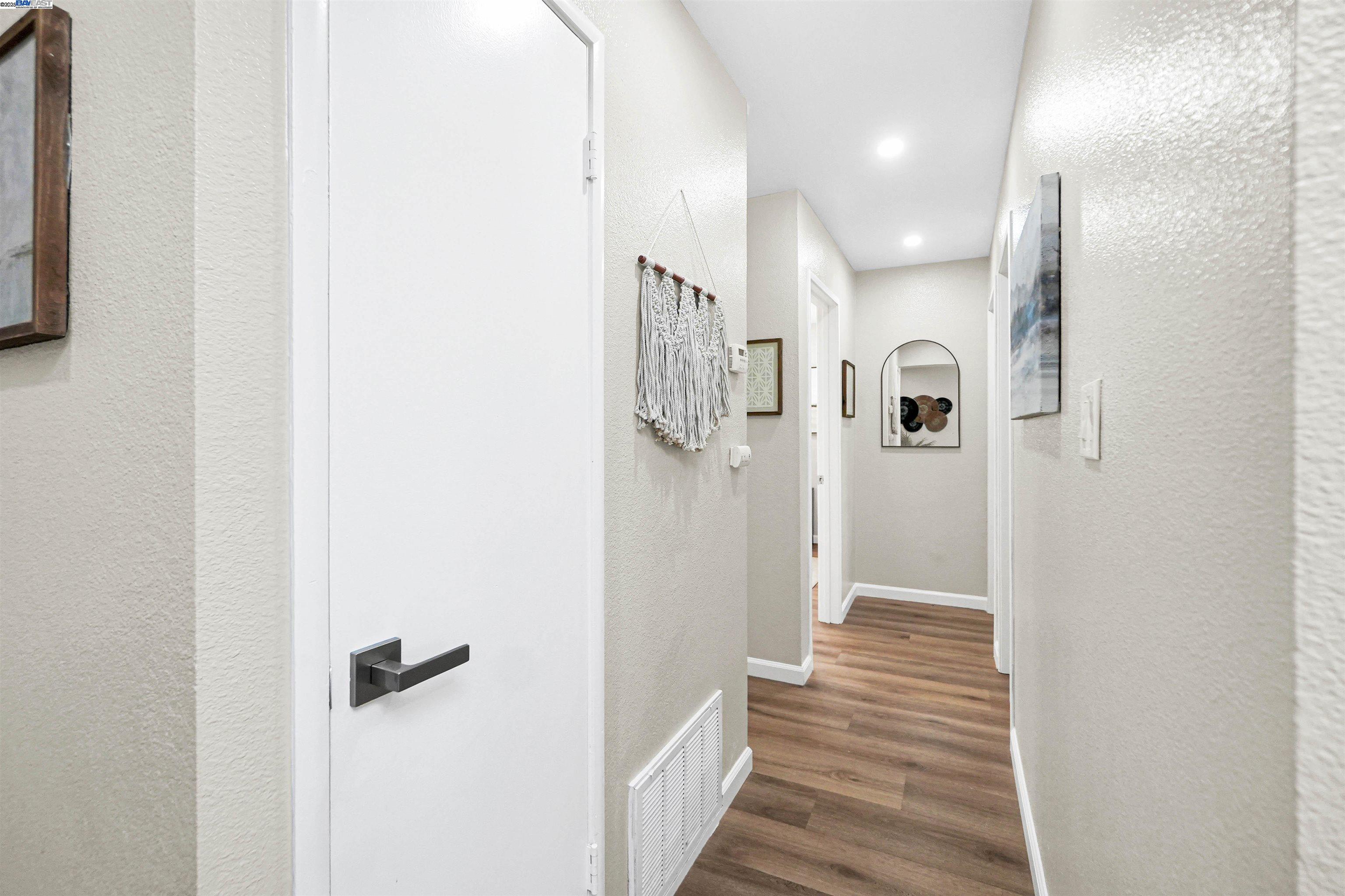 Detail Gallery Image 19 of 41 For 39580 Eric St, Fremont,  CA 94538 - 3 Beds | 2 Baths