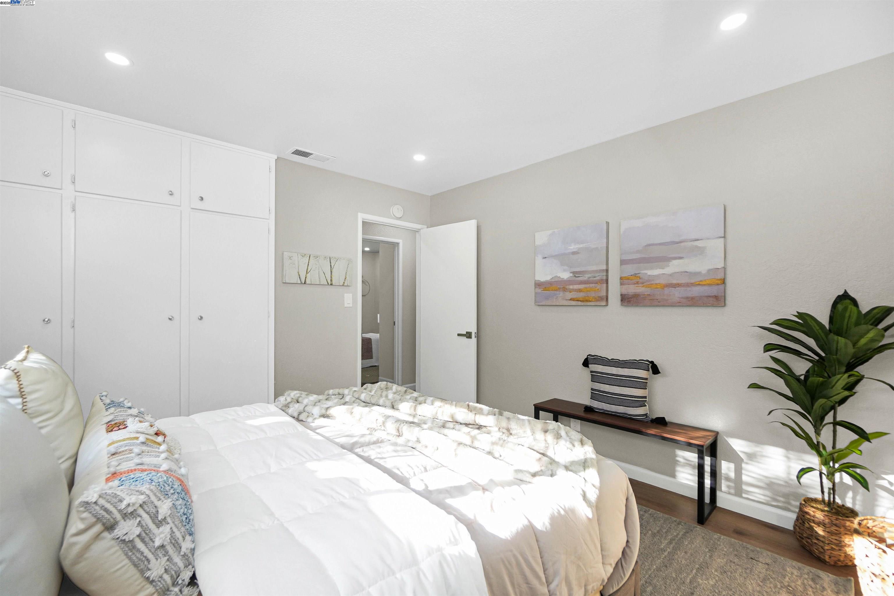 Detail Gallery Image 21 of 41 For 39580 Eric St, Fremont,  CA 94538 - 3 Beds | 2 Baths