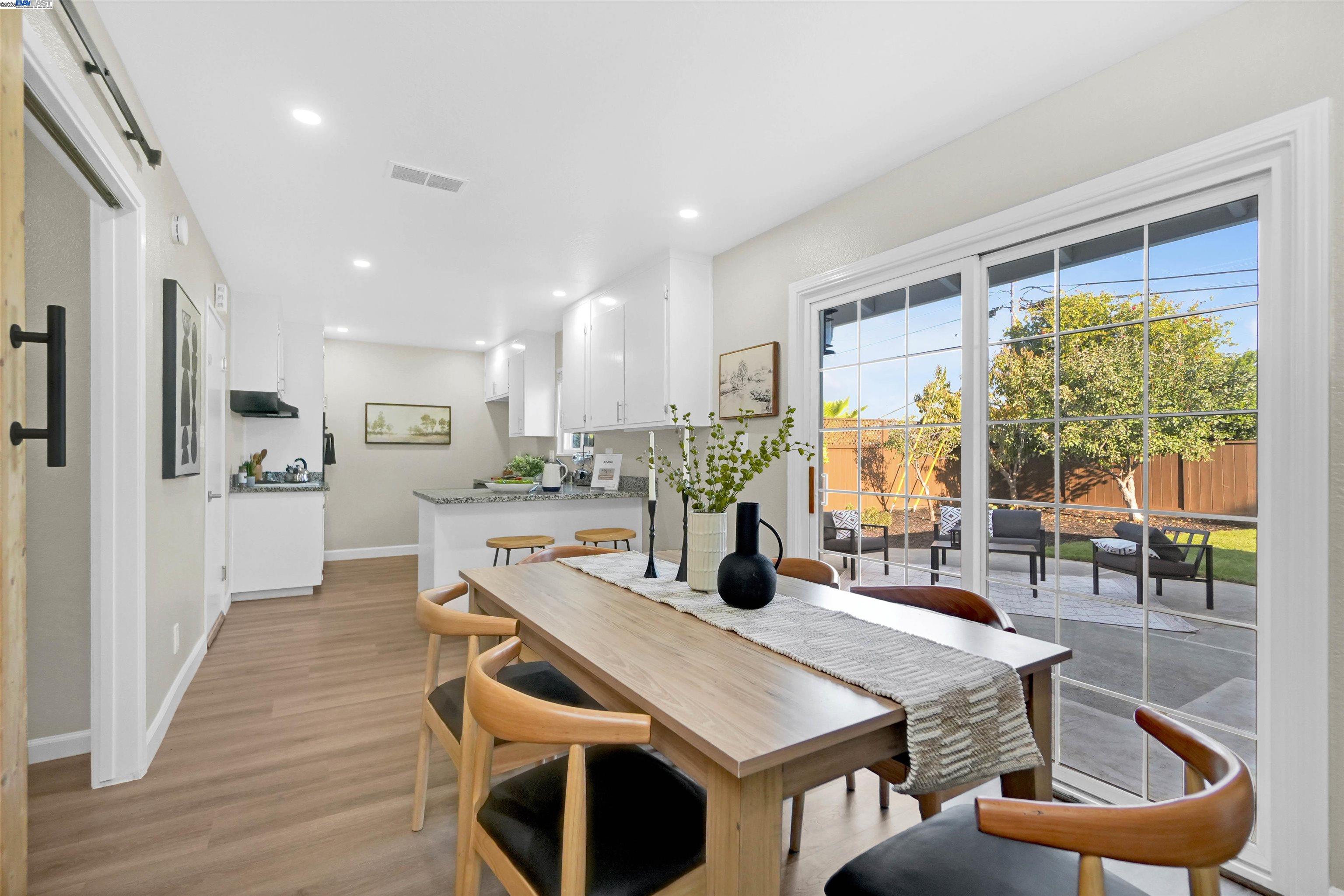 Detail Gallery Image 9 of 41 For 39580 Eric St, Fremont,  CA 94538 - 3 Beds | 2 Baths