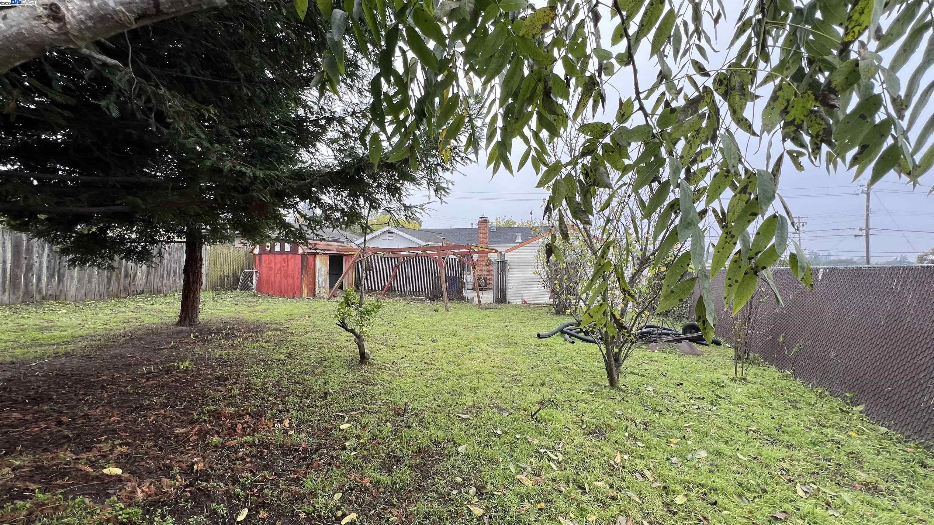 Detail Gallery Image 24 of 25 For 5152 Hilltop Dr, El Sobrante,  CA 94803 - 2 Beds | 1 Baths