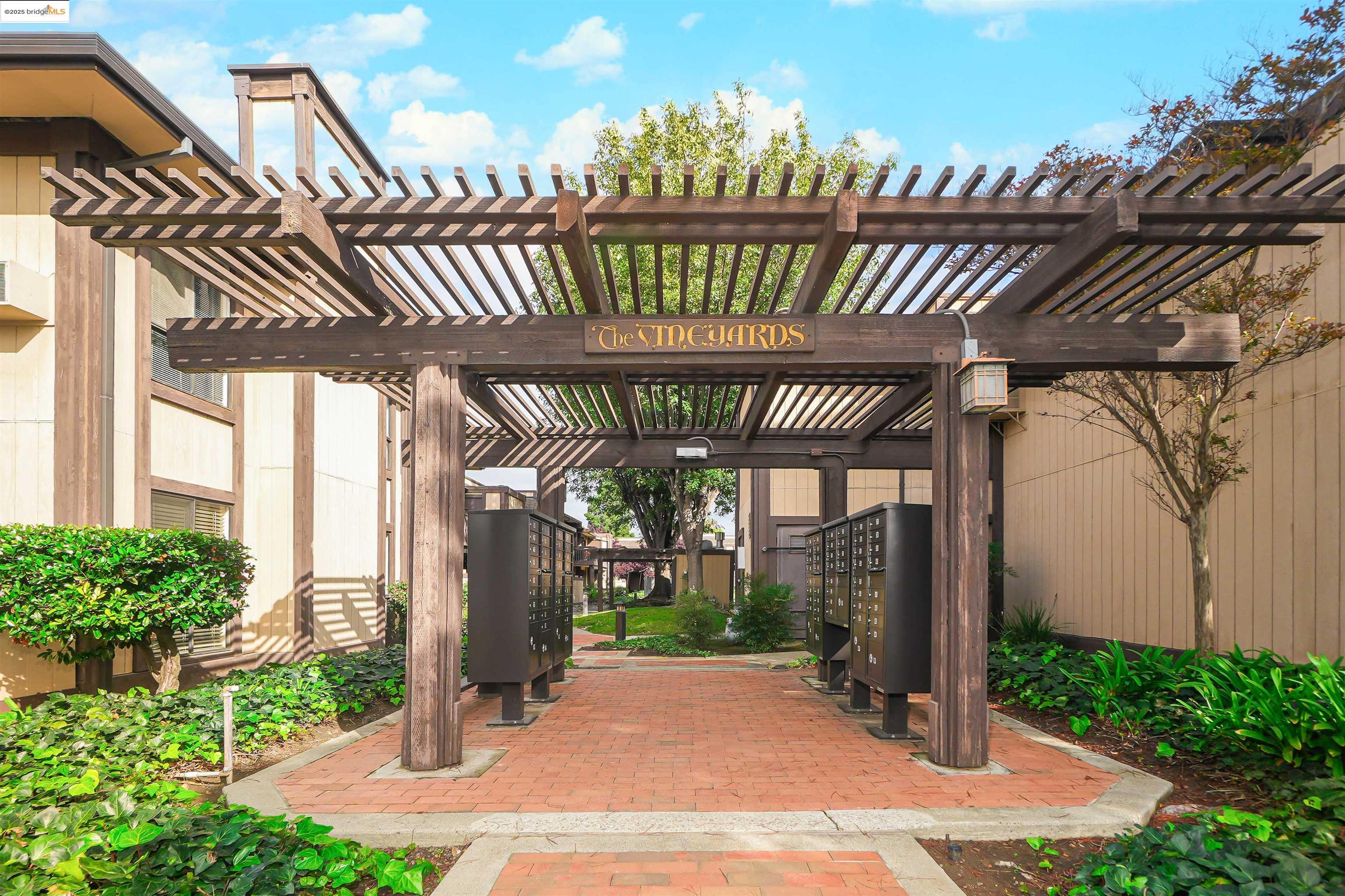 Detail Gallery Image 44 of 58 For 39090 Presidio Way #235,  Fremont,  CA 94538 - 2 Beds | 2 Baths