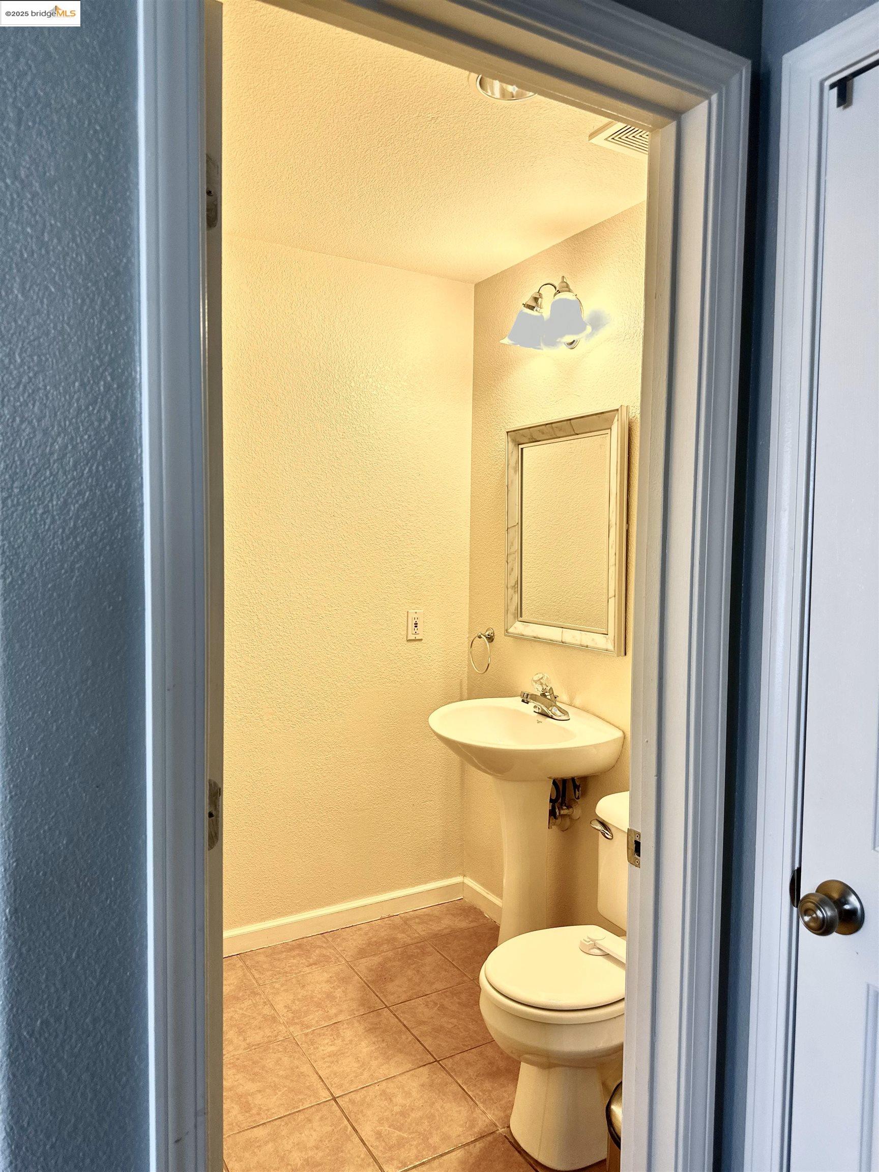 Detail Gallery Image 30 of 35 For 4519 Twin Creeks Court, Tracy,  CA 95377-9999 - 4 Beds | 2/1 Baths
