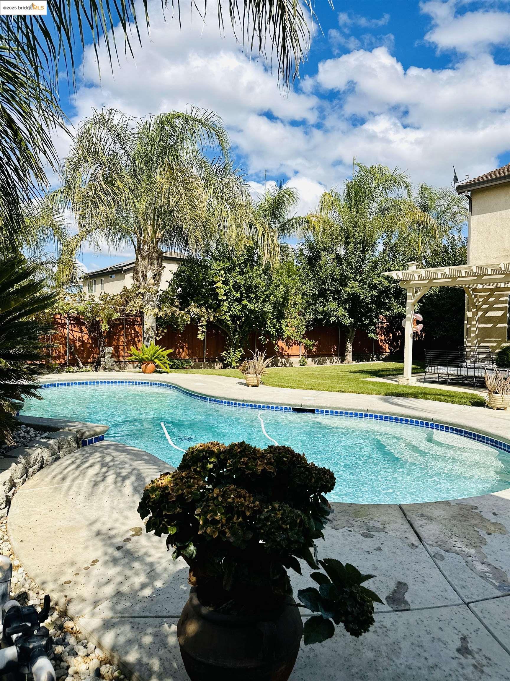 Detail Gallery Image 31 of 35 For 4519 Twin Creeks Court, Tracy,  CA 95377-9999 - 4 Beds | 2/1 Baths