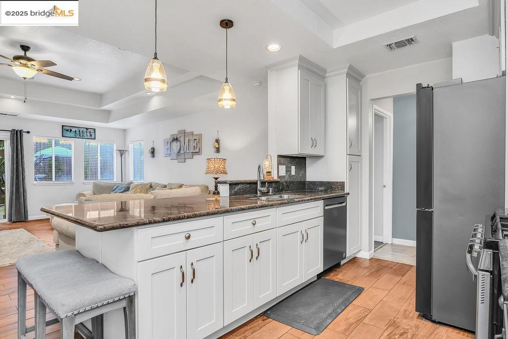 Detail Gallery Image 15 of 36 For 2041 Beringer Way, Oakley,  CA 94561 - 3 Beds | 2 Baths