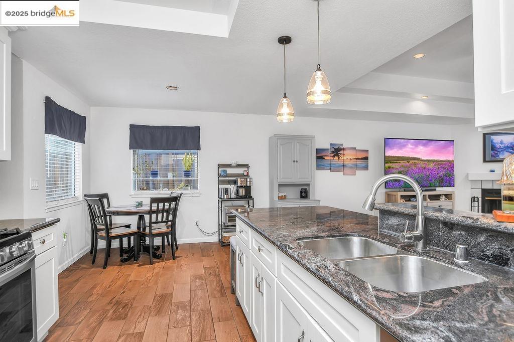 Detail Gallery Image 16 of 36 For 2041 Beringer Way, Oakley,  CA 94561 - 3 Beds | 2 Baths