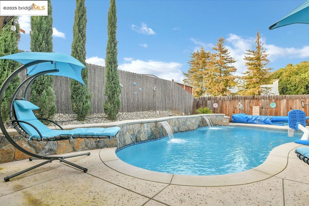 Detail Gallery Image 24 of 36 For 2041 Beringer Way, Oakley,  CA 94561 - 3 Beds | 2 Baths