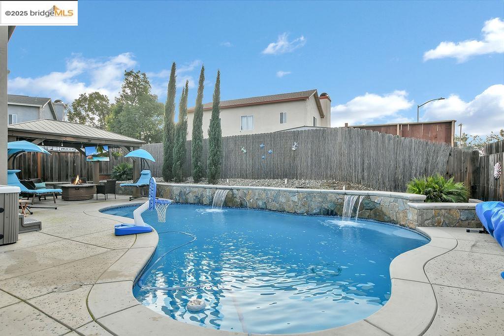 Detail Gallery Image 27 of 36 For 2041 Beringer Way, Oakley,  CA 94561 - 3 Beds | 2 Baths