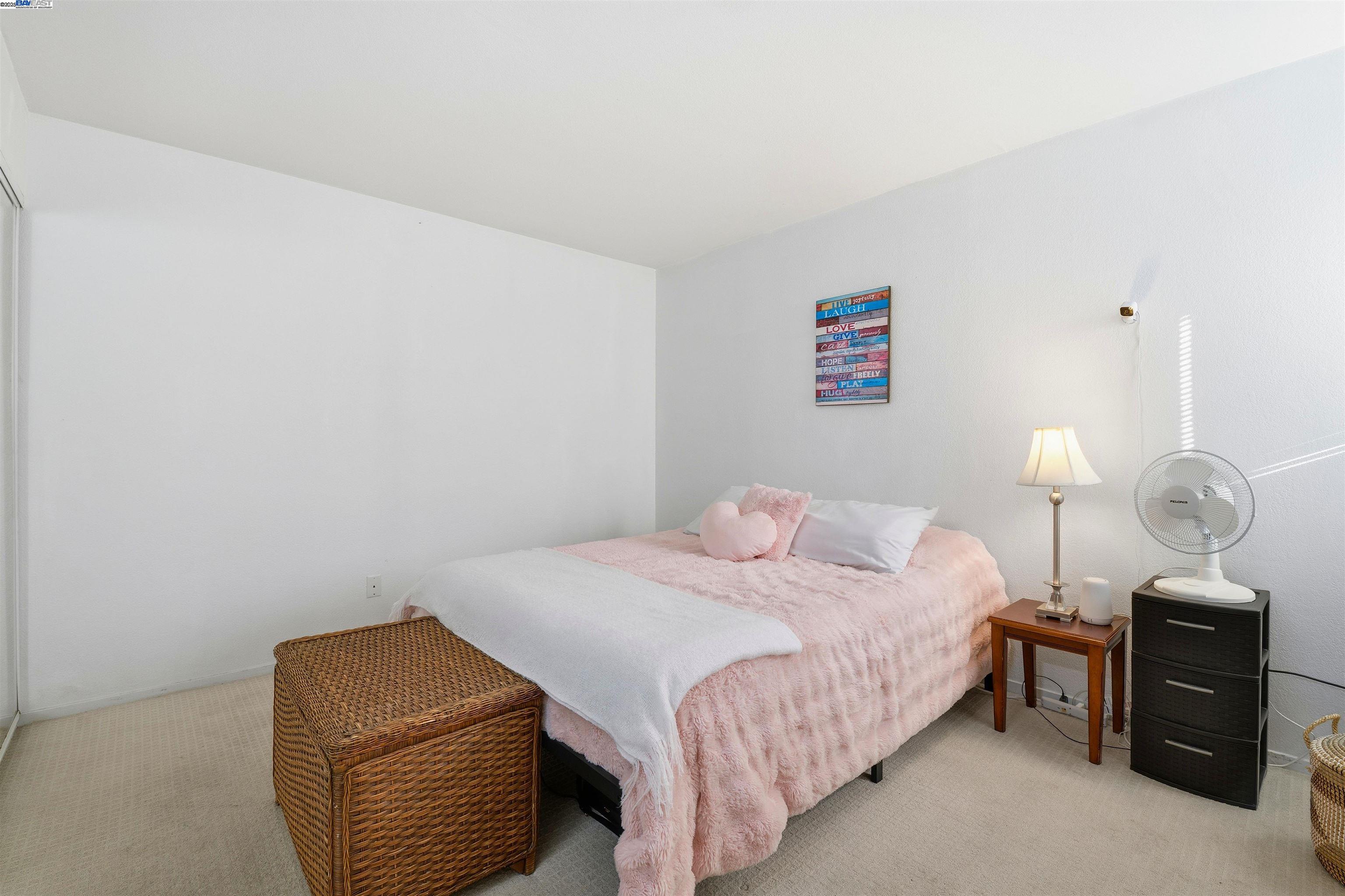 Photo #12: 41118283 Listing: Photo #12