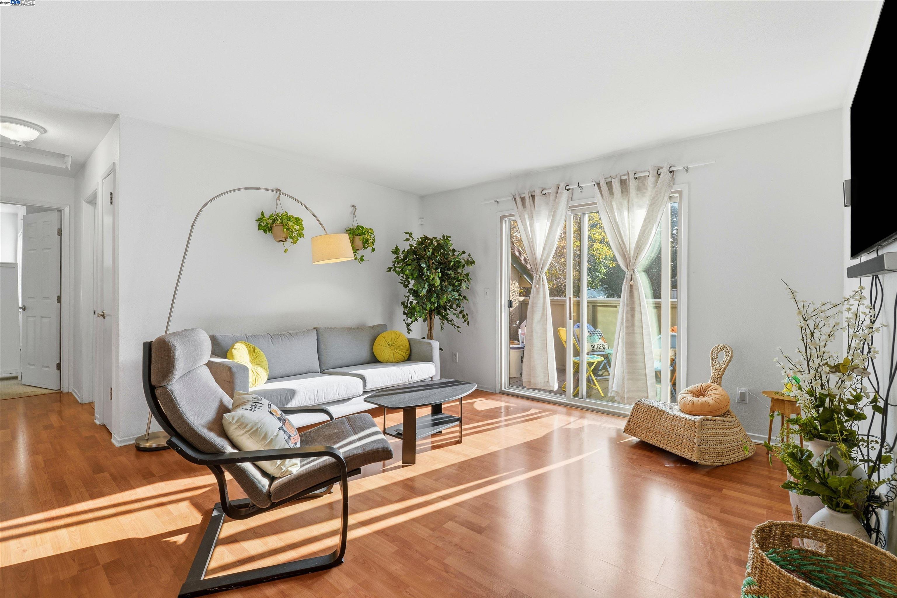 Photo #5: 41118283 Listing: Photo #5