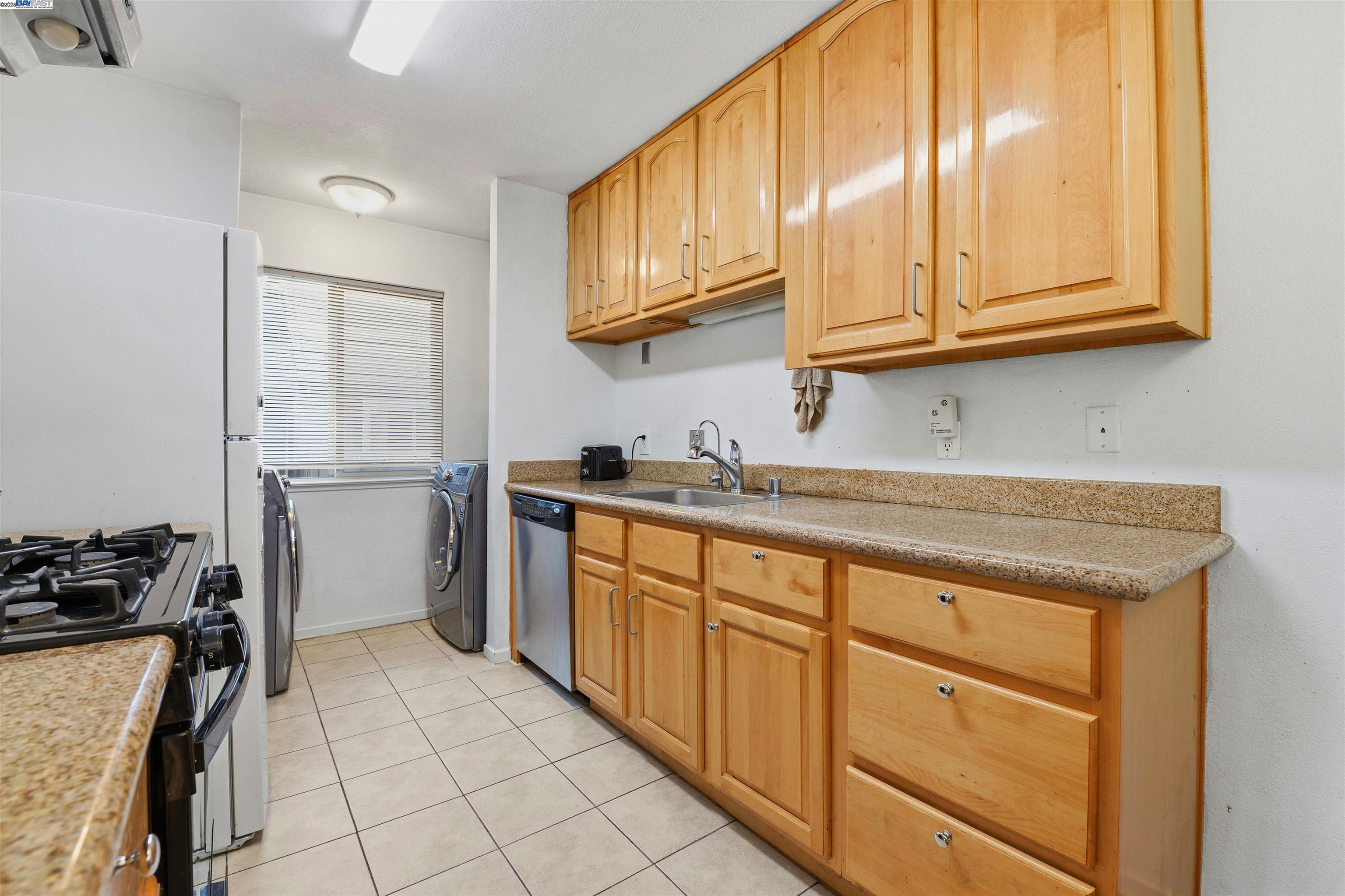 Photo #9: 41118283 Listing: Photo #9