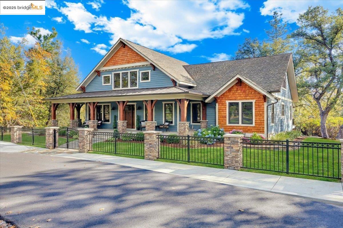 Detail Gallery Image 2 of 14 For 22919 Lazy Z Ln, Sonora,  CA 95370 - – Beds | – Baths