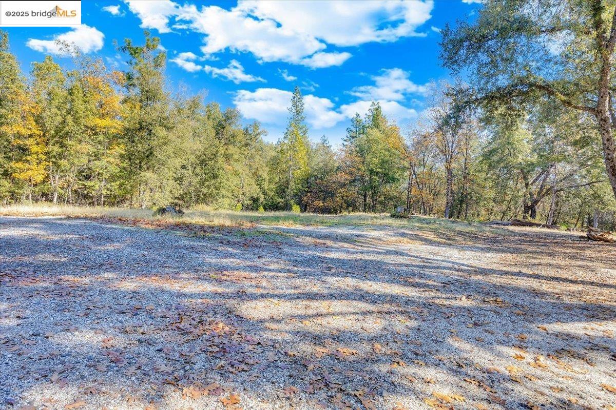 Detail Gallery Image 3 of 14 For 22919 Lazy Z Ln, Sonora,  CA 95370 - – Beds | – Baths