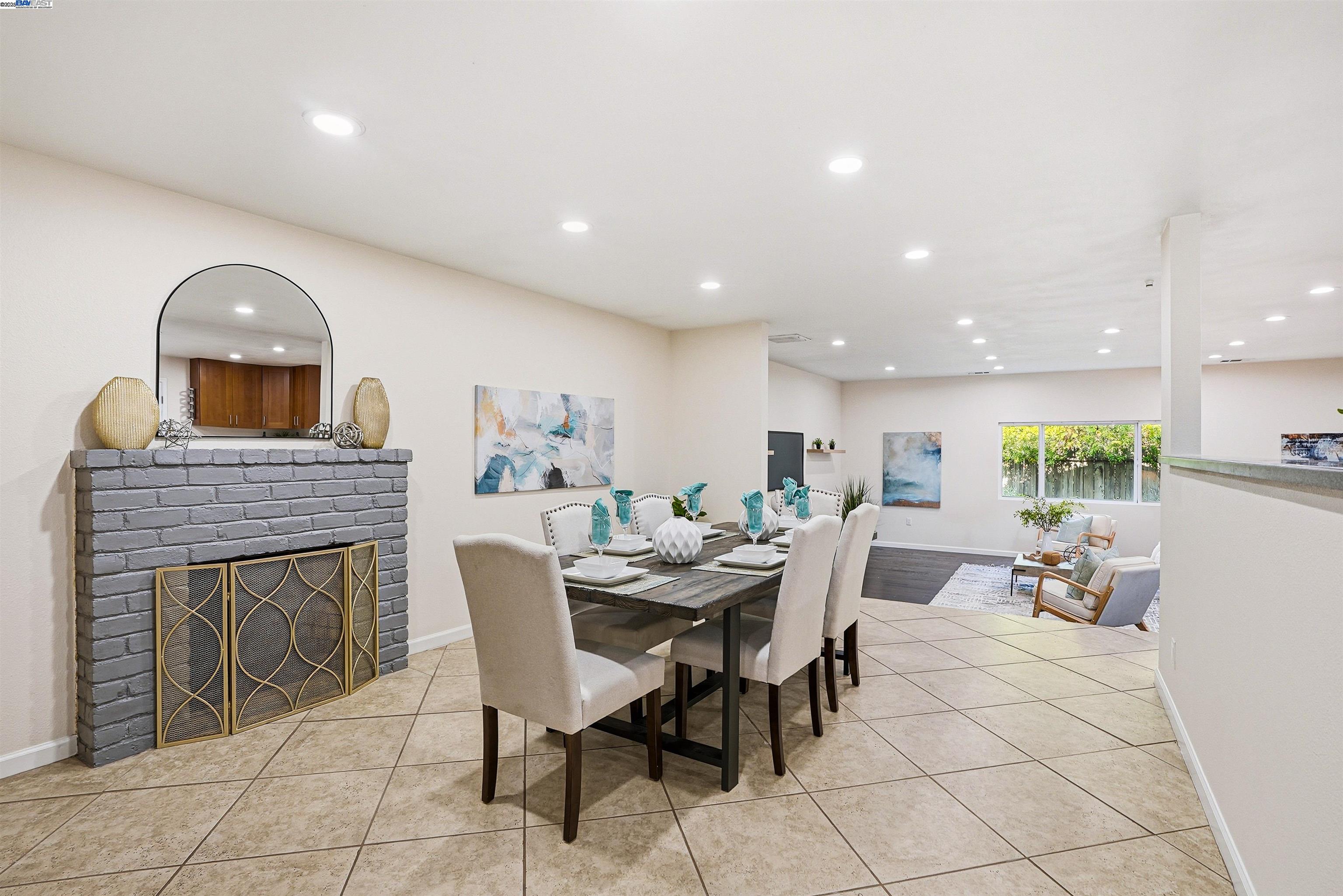 Detail Gallery Image 14 of 33 For 6179 Tourraine Dr, Newark,  CA 94560 - 3 Beds | 2 Baths