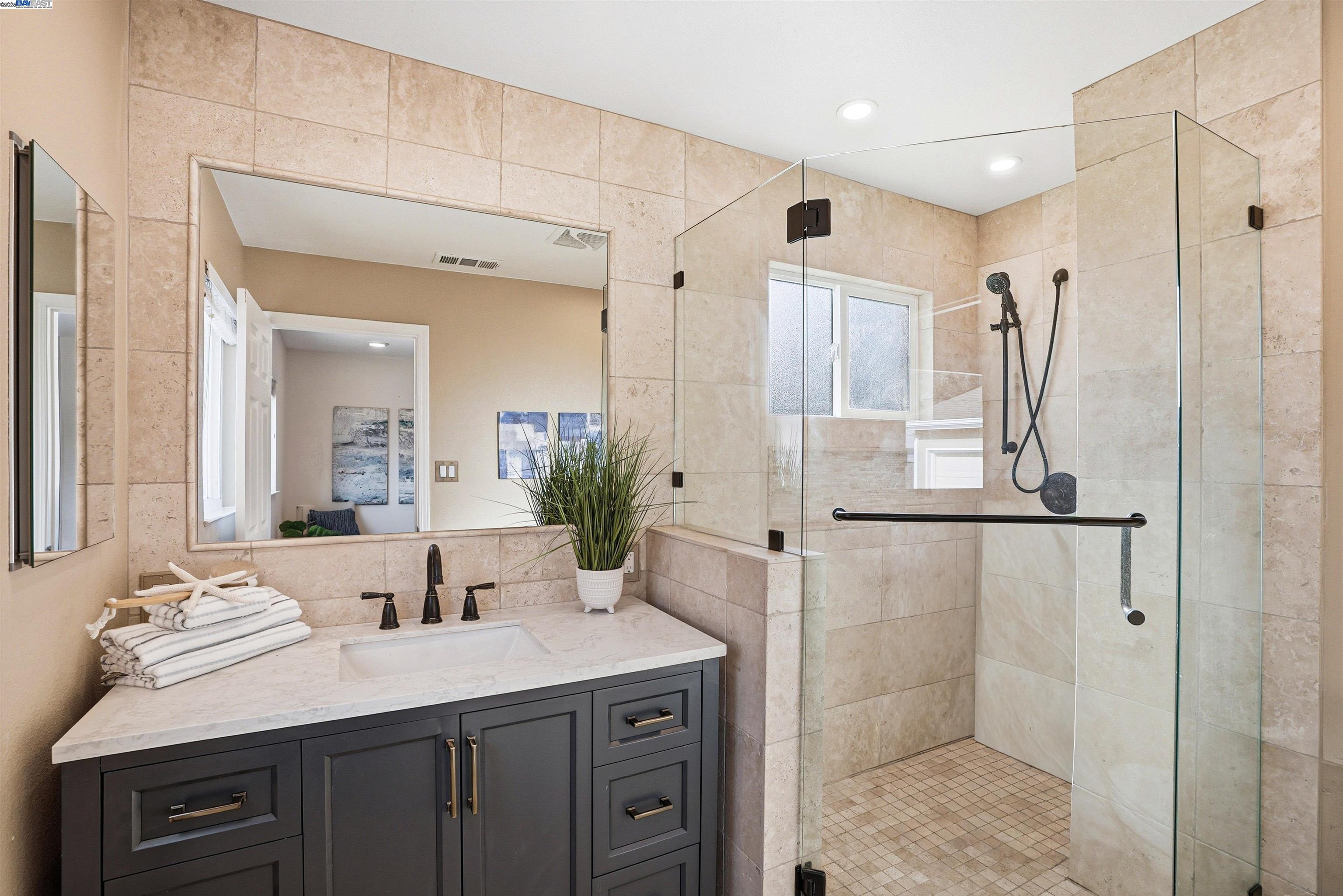 Detail Gallery Image 20 of 33 For 6179 Tourraine Dr, Newark,  CA 94560 - 3 Beds | 2 Baths