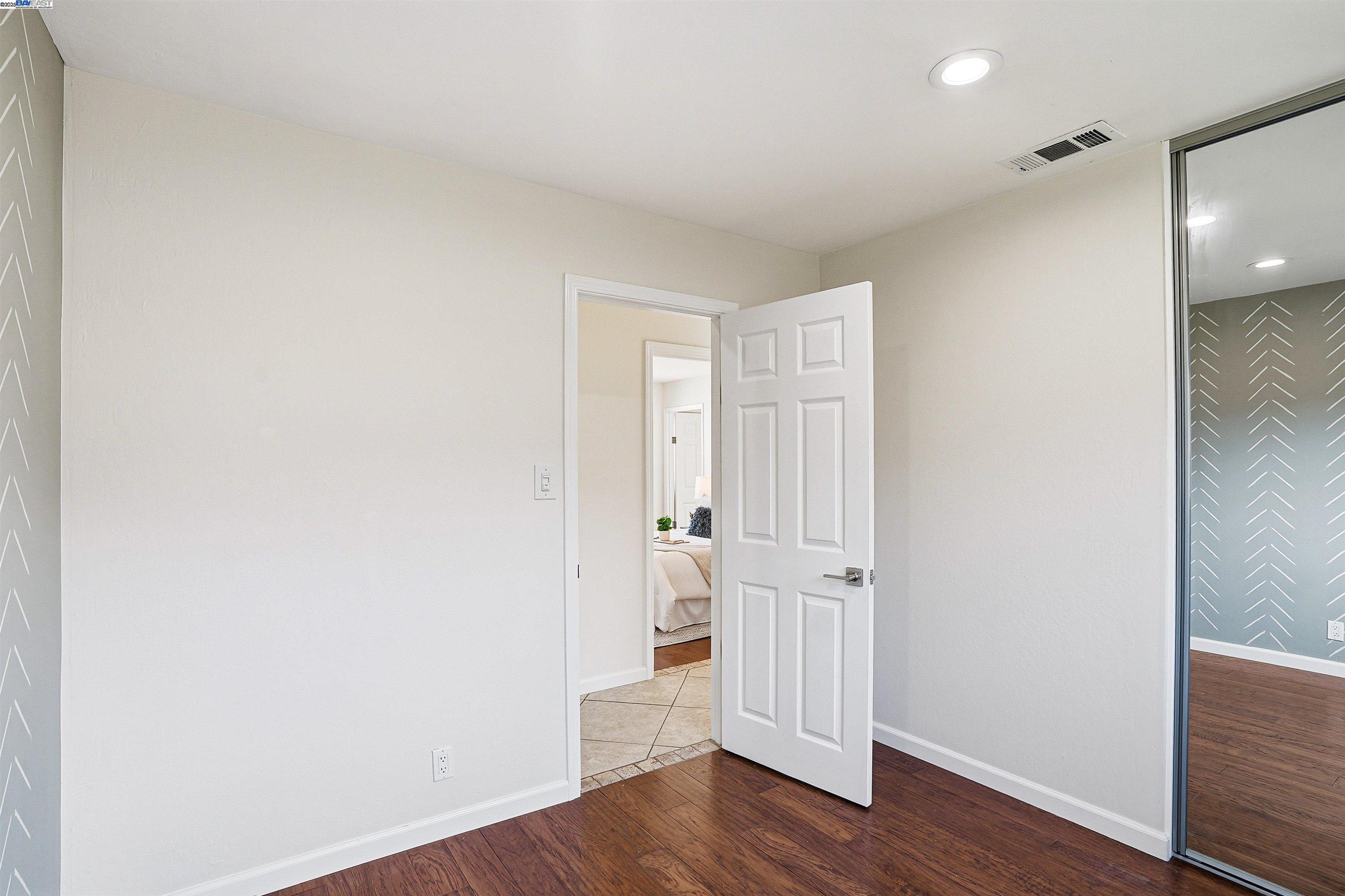 Detail Gallery Image 22 of 33 For 6179 Tourraine Dr, Newark,  CA 94560 - 3 Beds | 2 Baths