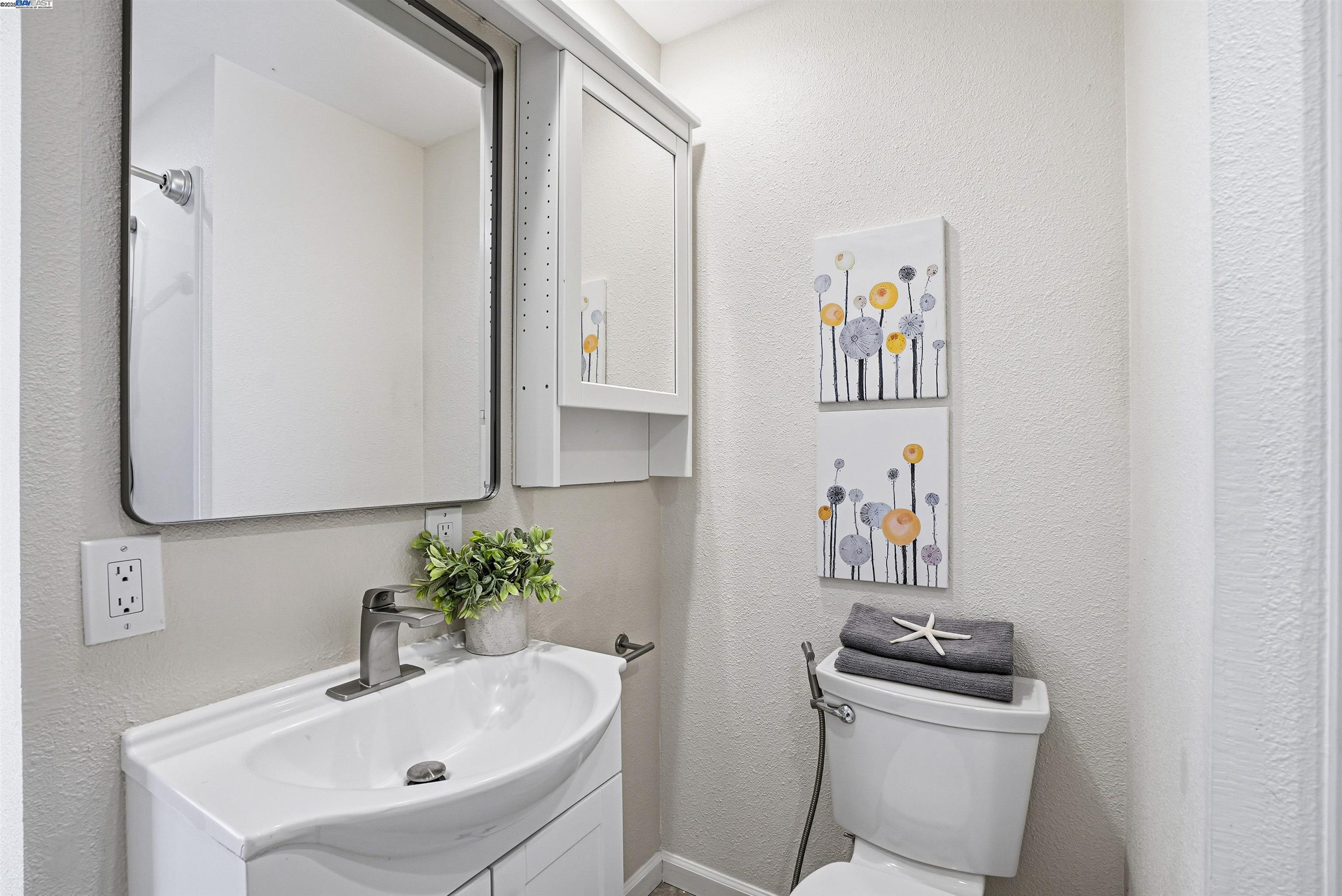 Detail Gallery Image 24 of 33 For 6179 Tourraine Dr, Newark,  CA 94560 - 3 Beds | 2 Baths