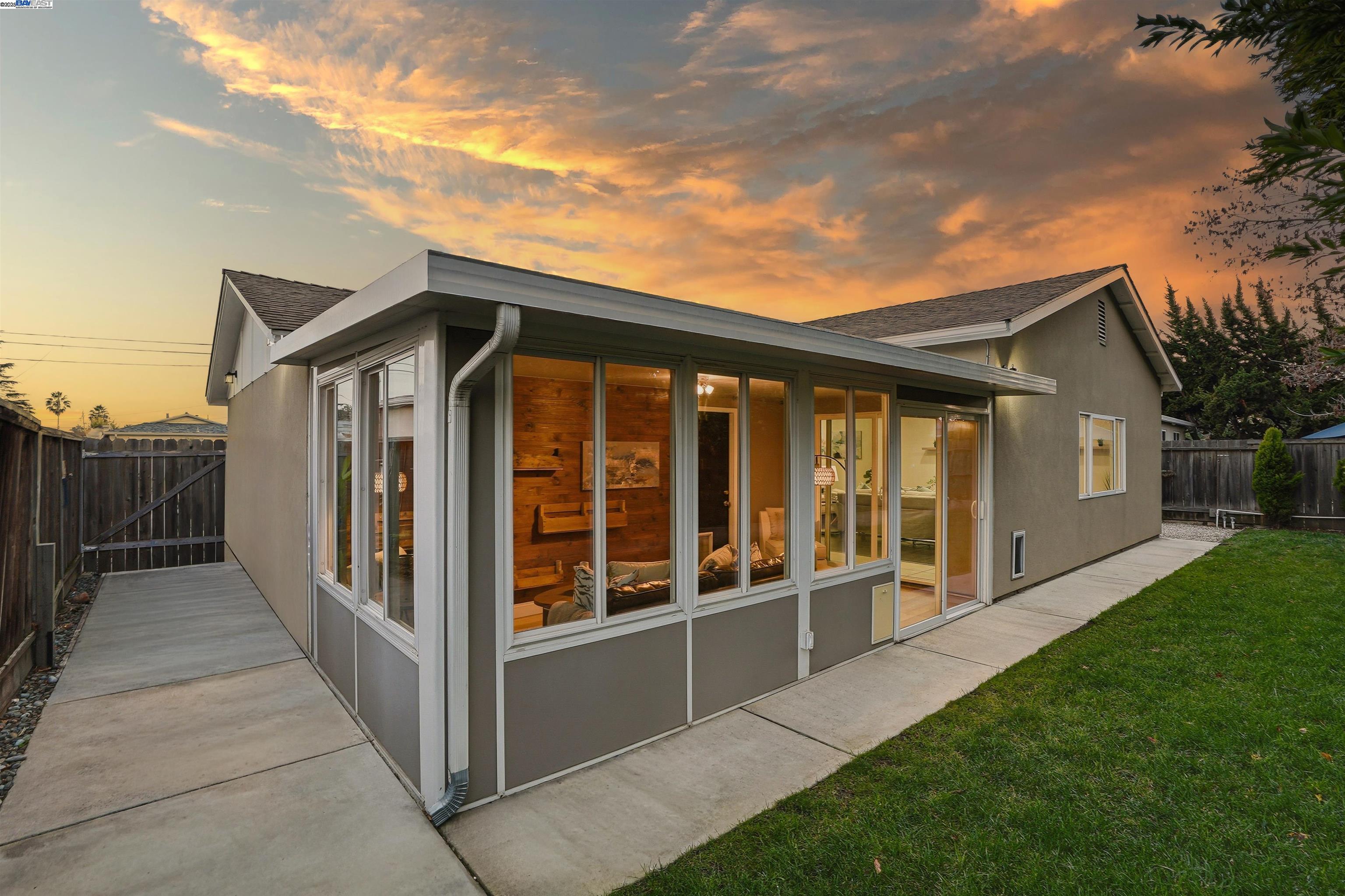 Detail Gallery Image 27 of 33 For 6179 Tourraine Dr, Newark,  CA 94560 - 3 Beds | 2 Baths