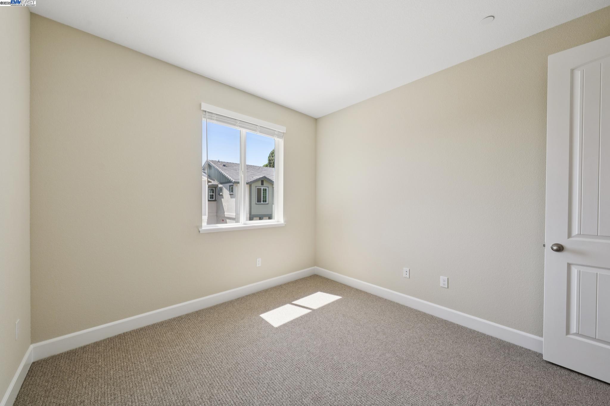 Detail Gallery Image 31 of 42 For 1305 Sunningdale Lane, Fairfield,  CA 94533 - 4 Beds | 2/1 Baths