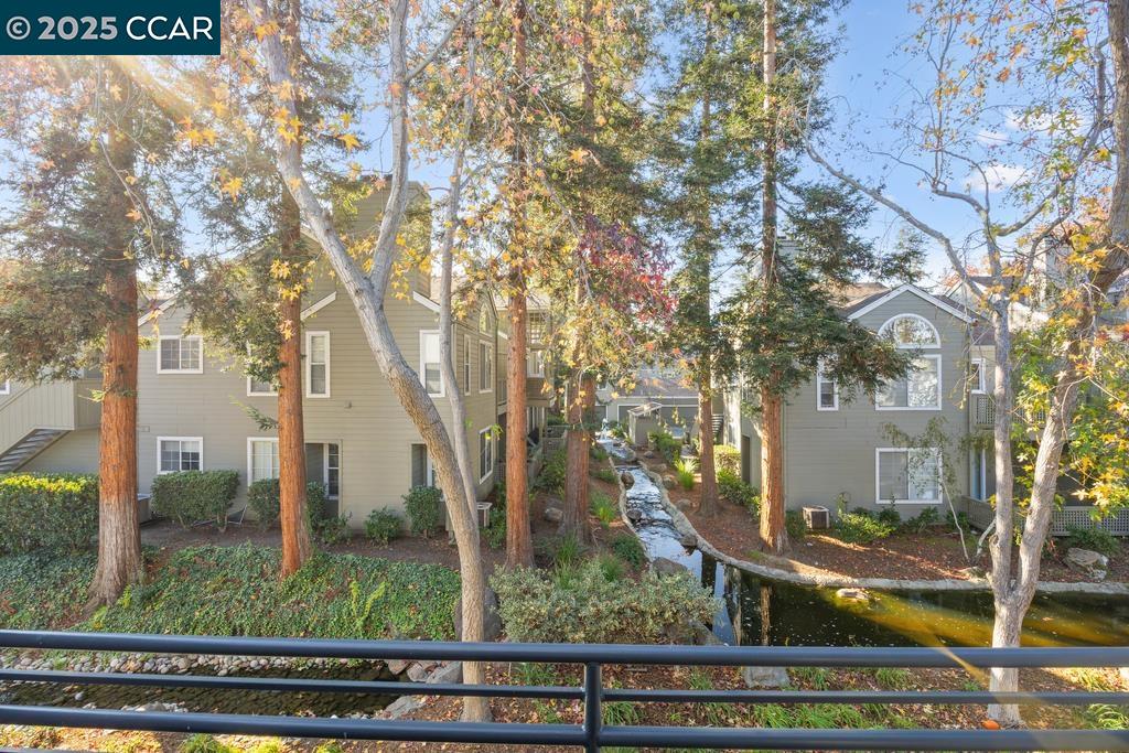 Photo #1: 41118293 Listing: Photo #1