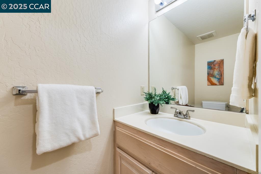 Photo #11: 41118293 Listing: Photo #11