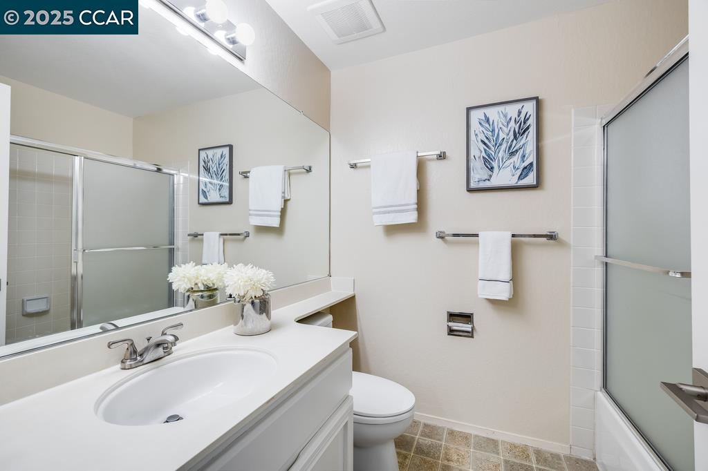 Photo #15: 41118293 Listing: Photo #15