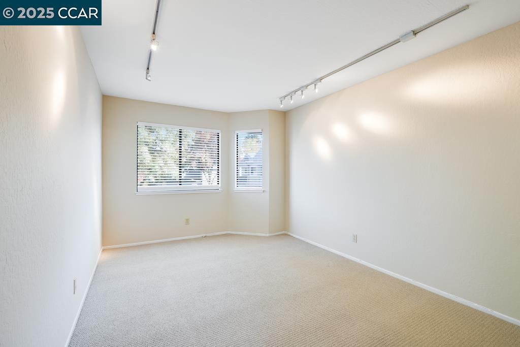 Photo #18: 41118293 Listing: Photo #18