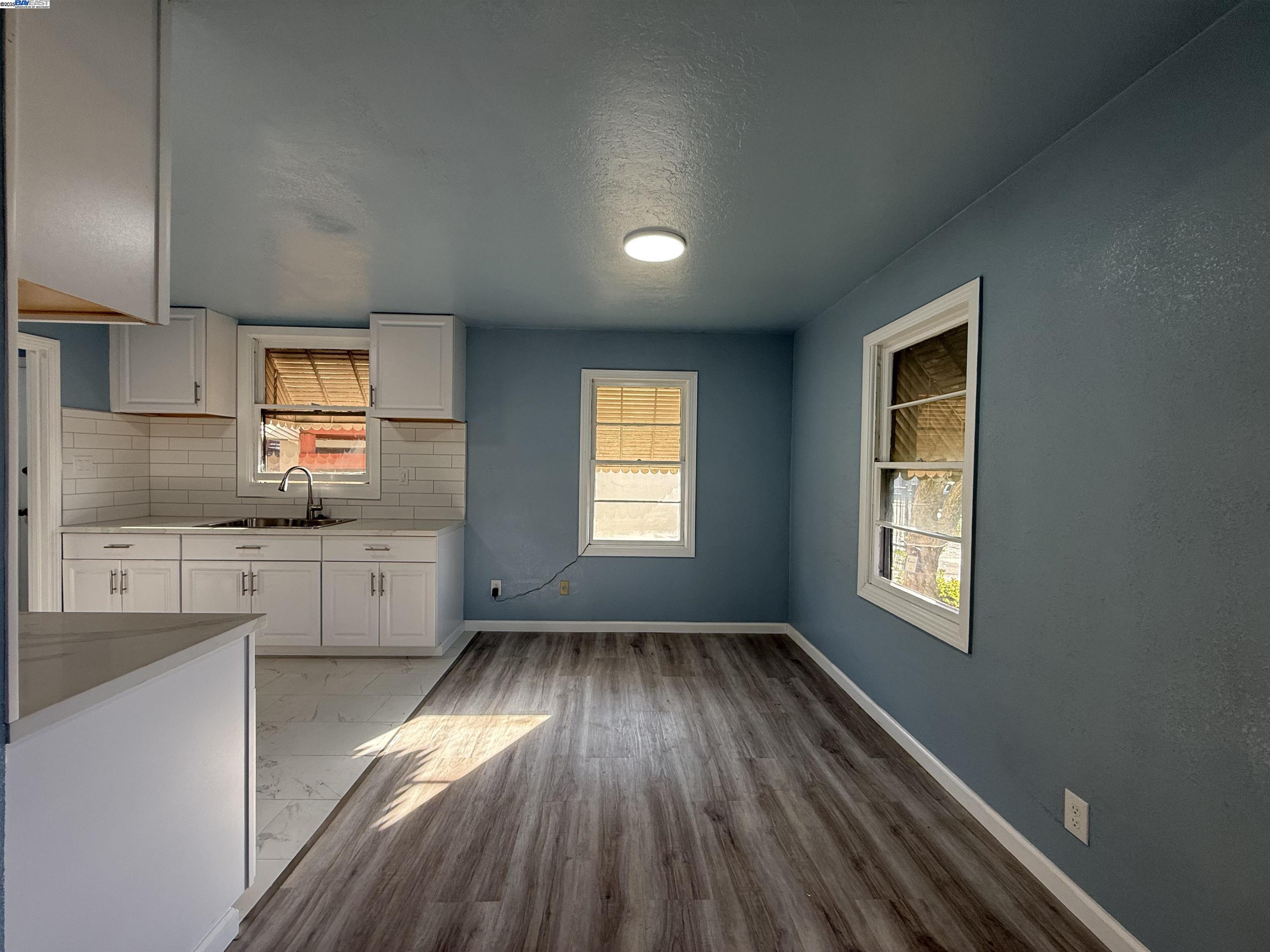 Detail Gallery Image 18 of 38 For 5500 Fruitridge Rd, Sacramento,  CA 95820 - 2 Beds | 1 Baths