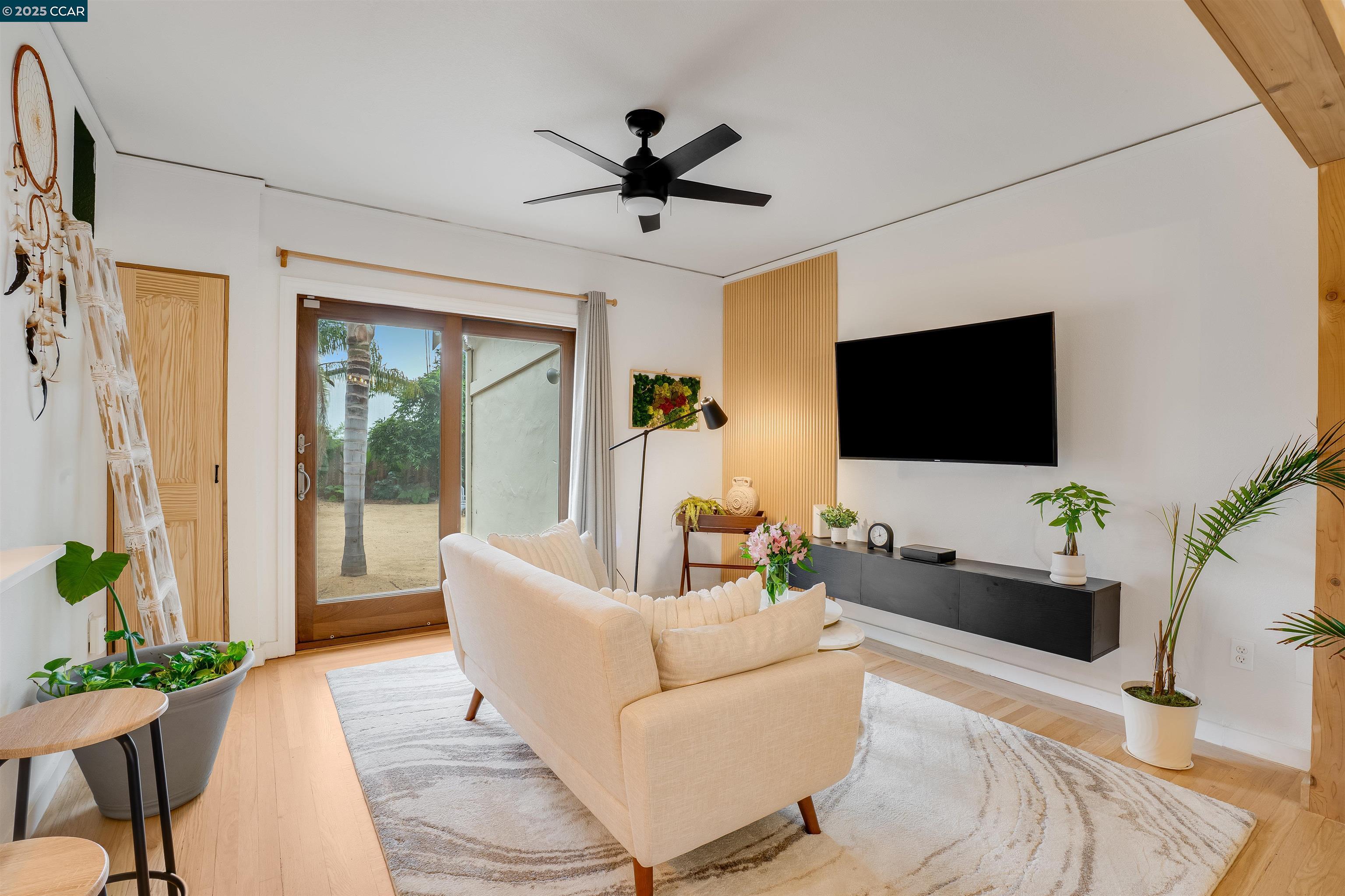 Detail Gallery Image 11 of 60 For 17 Hanns Ave, Vallejo,  CA 94590 - 4 Beds | 2 Baths