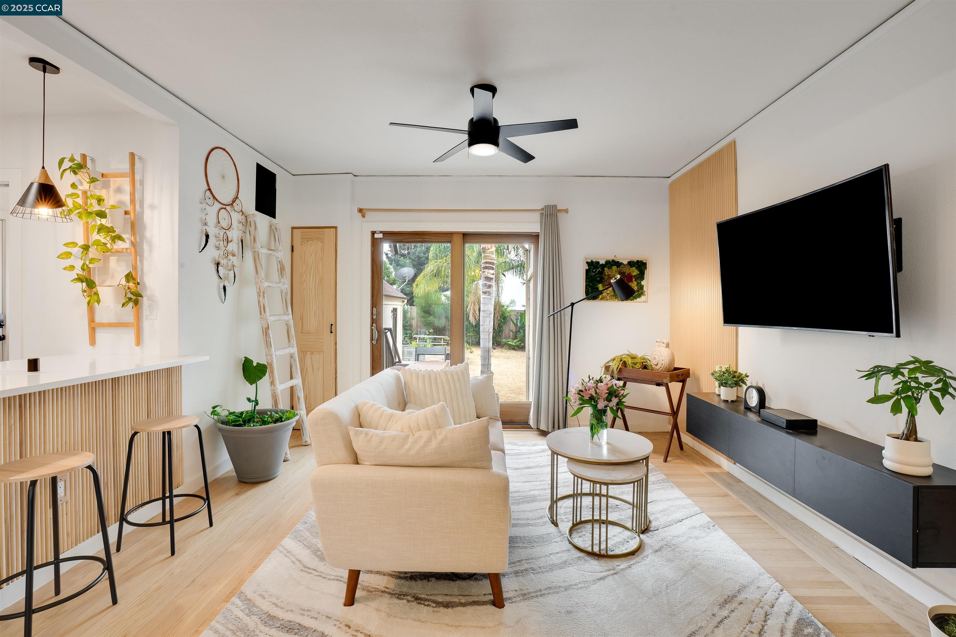 Detail Gallery Image 12 of 60 For 17 Hanns Ave, Vallejo,  CA 94590 - 4 Beds | 2 Baths