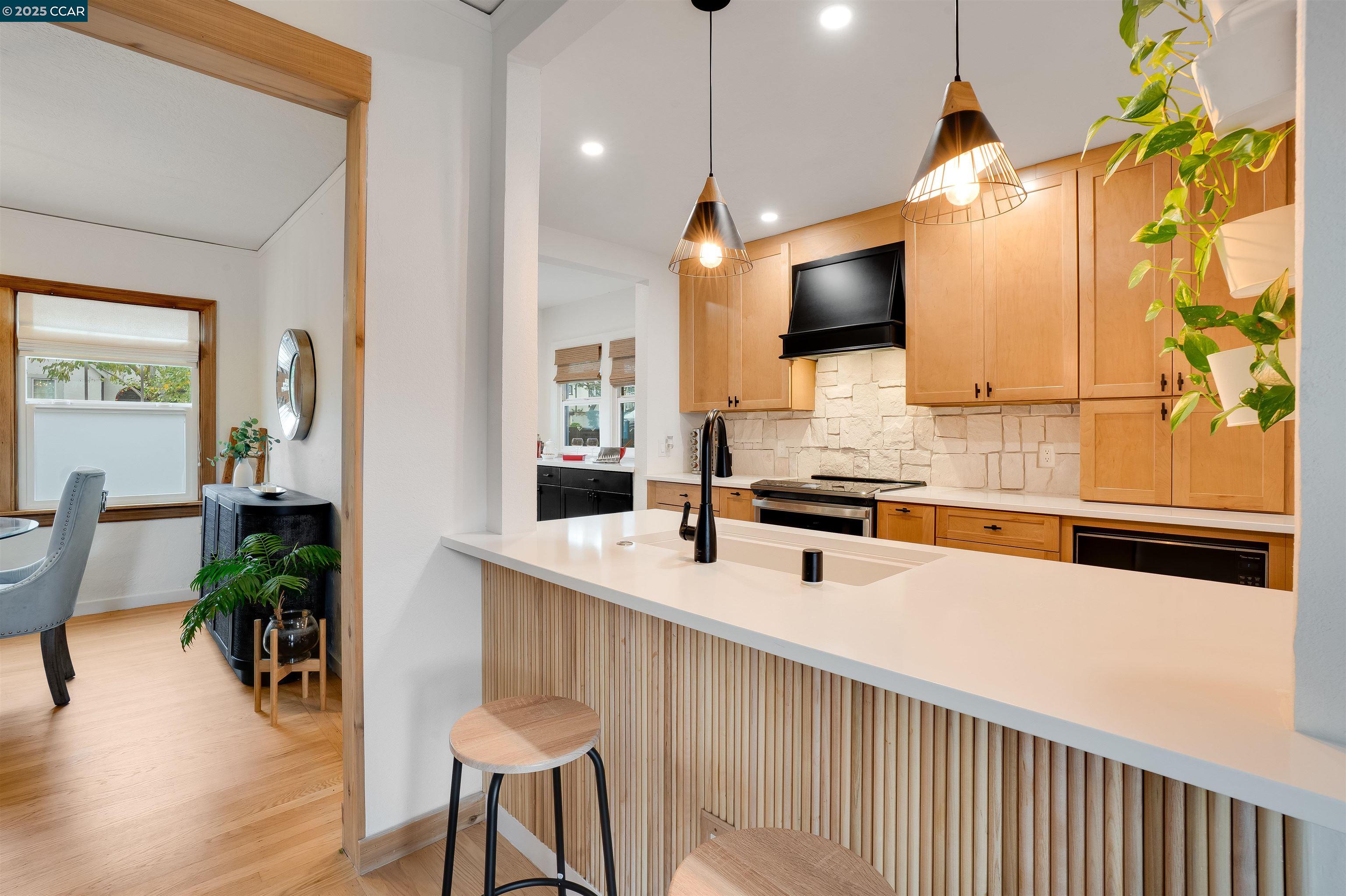 Detail Gallery Image 17 of 60 For 17 Hanns Ave, Vallejo,  CA 94590 - 4 Beds | 2 Baths