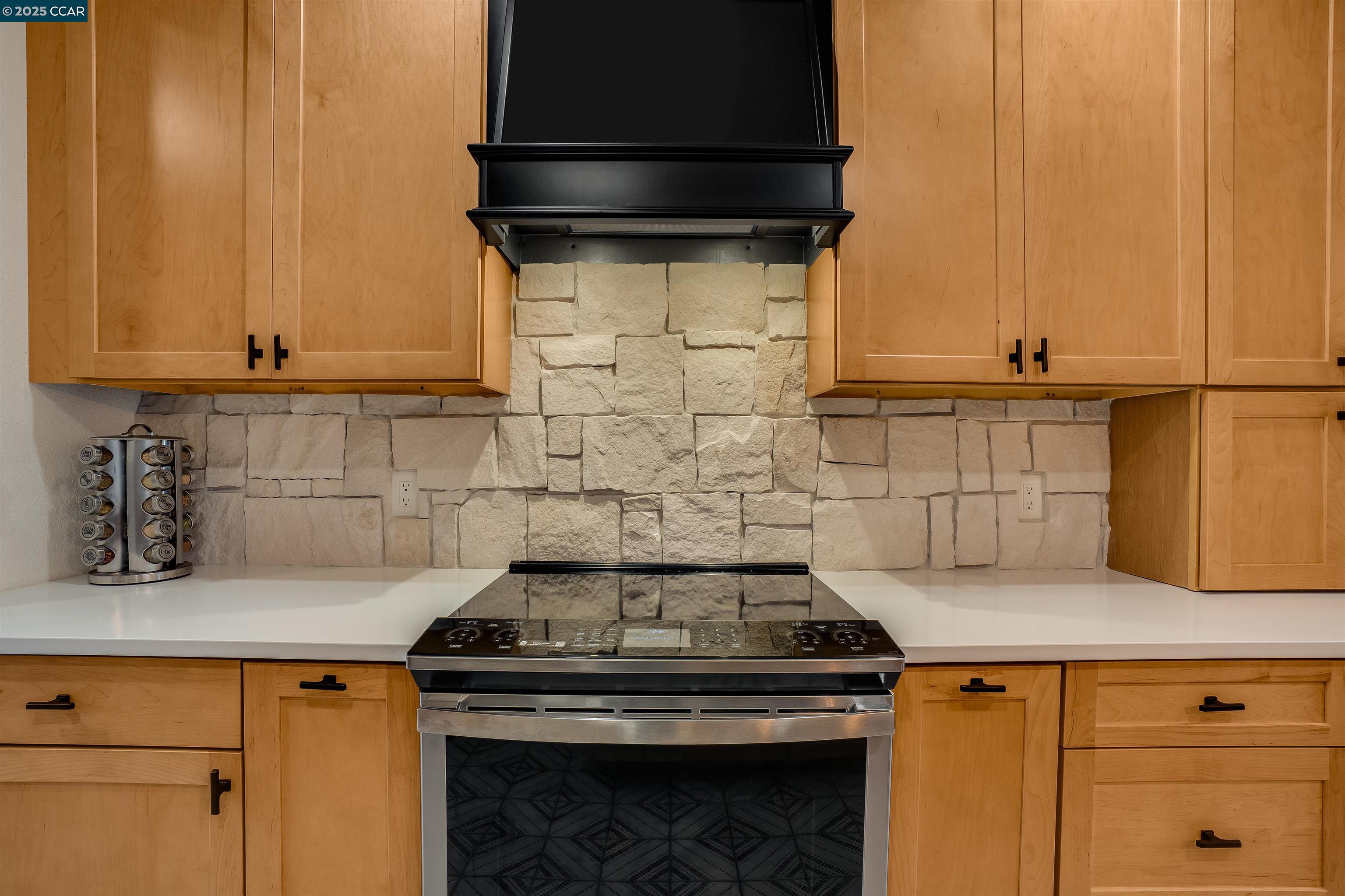 Detail Gallery Image 20 of 60 For 17 Hanns Ave, Vallejo,  CA 94590 - 4 Beds | 2 Baths