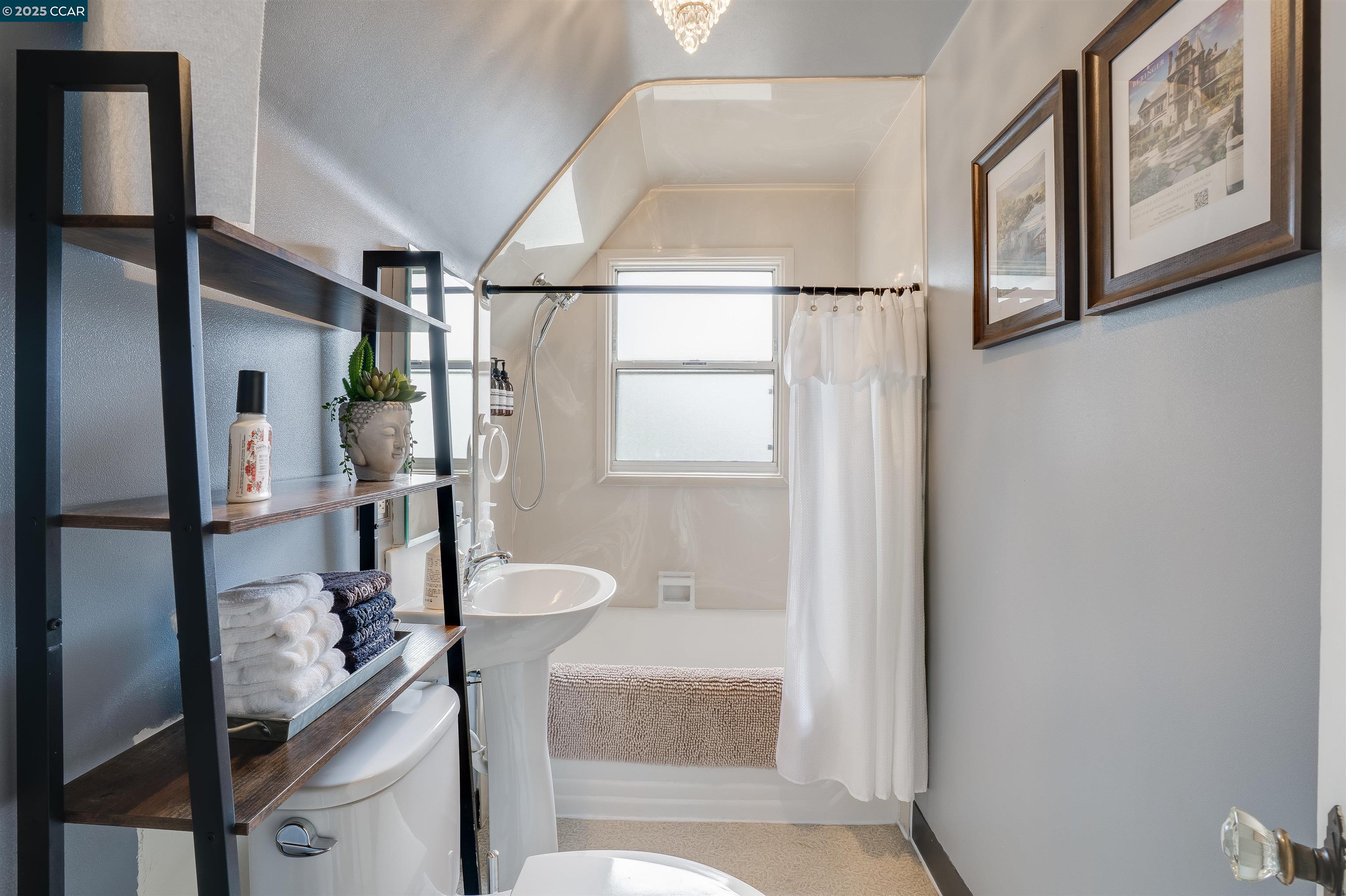 Detail Gallery Image 46 of 60 For 17 Hanns Ave, Vallejo,  CA 94590 - 4 Beds | 2 Baths