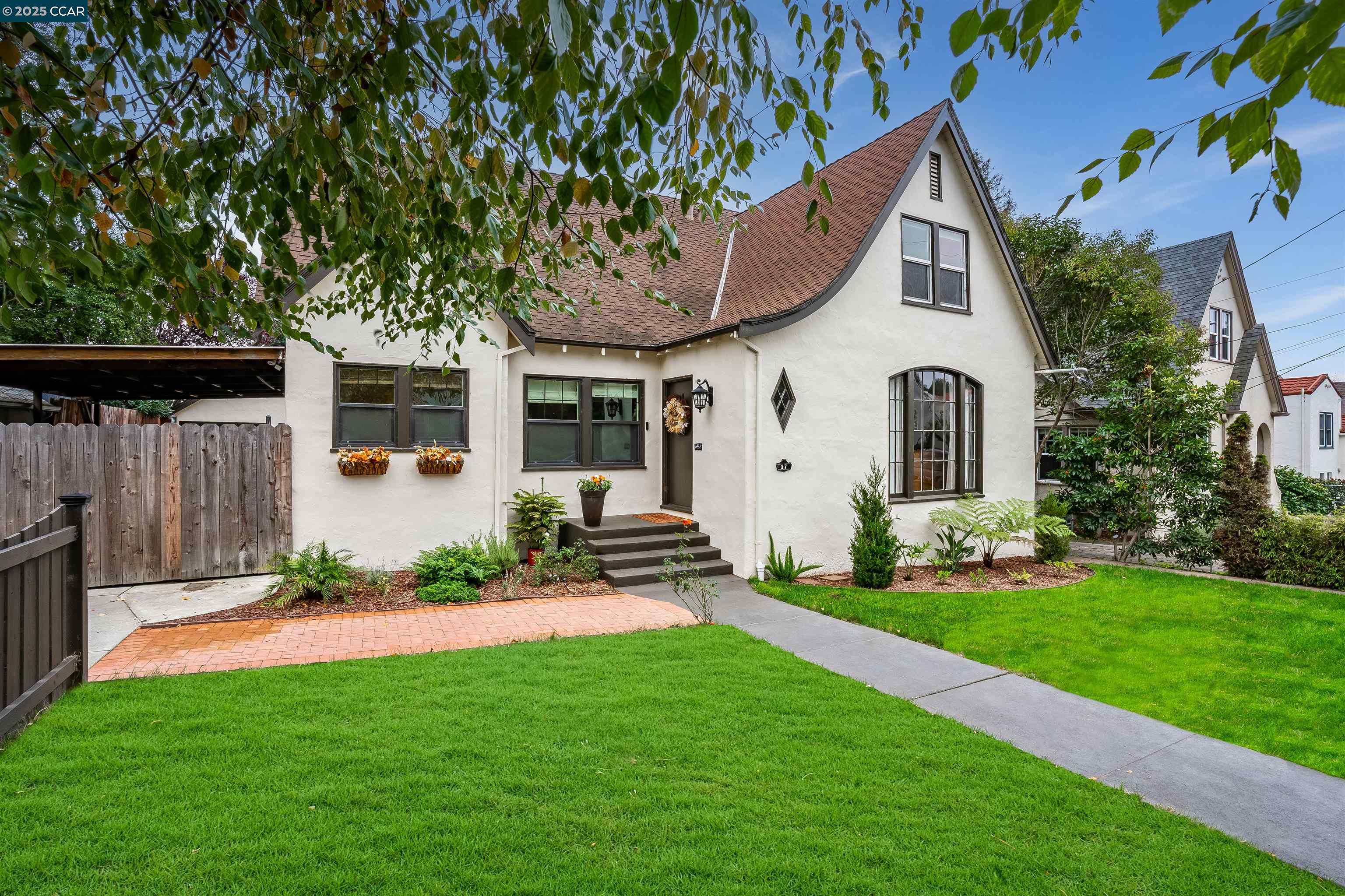 Front Image Thumbnail for CC41118296