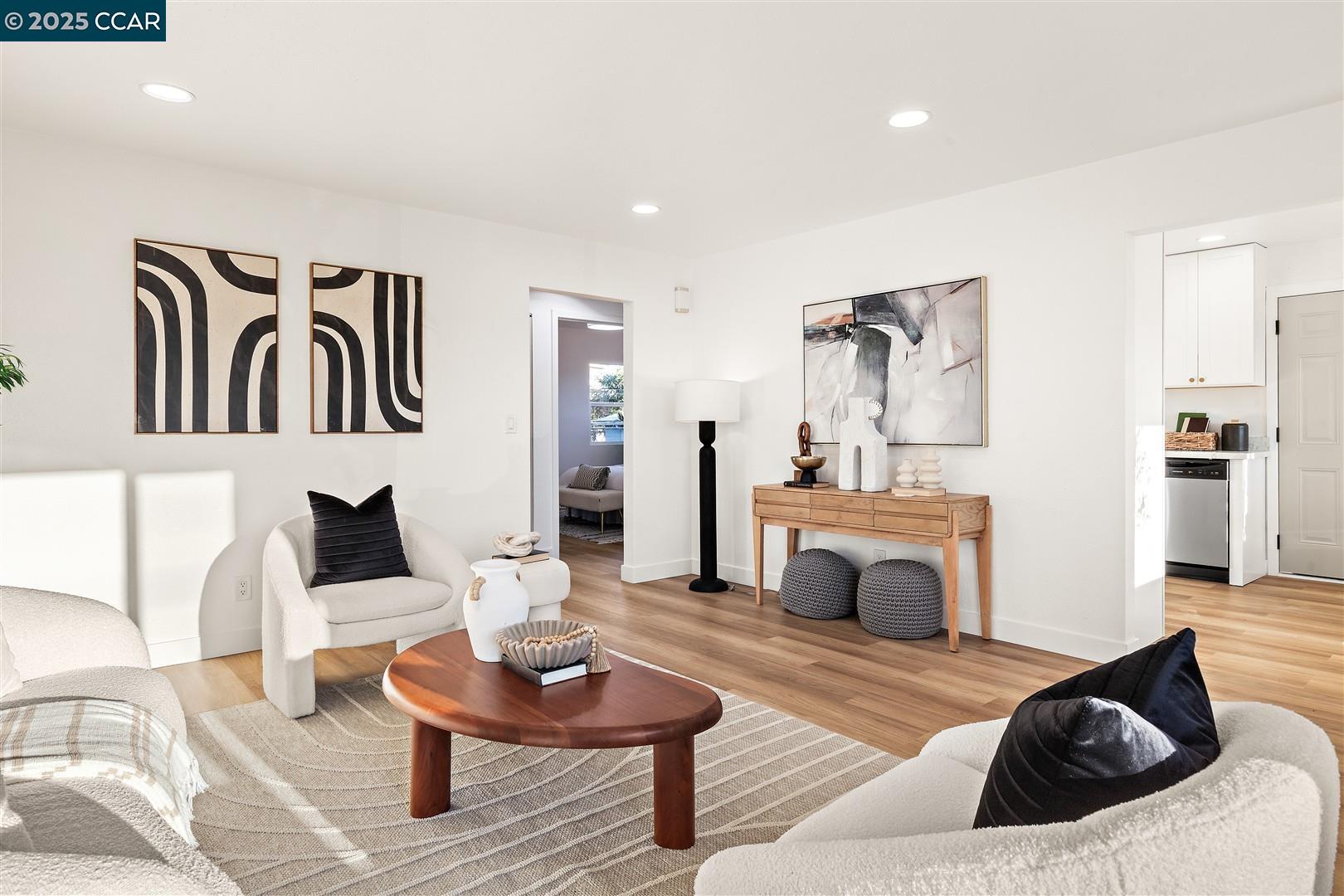 Detail Gallery Image 10 of 46 For 1406 Monterey St, Richmond,  CA 94804 - 2 Beds | 1 Baths